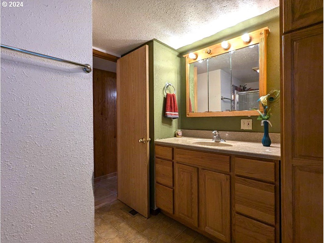 47775 Berry St #b7 Property Photo 15