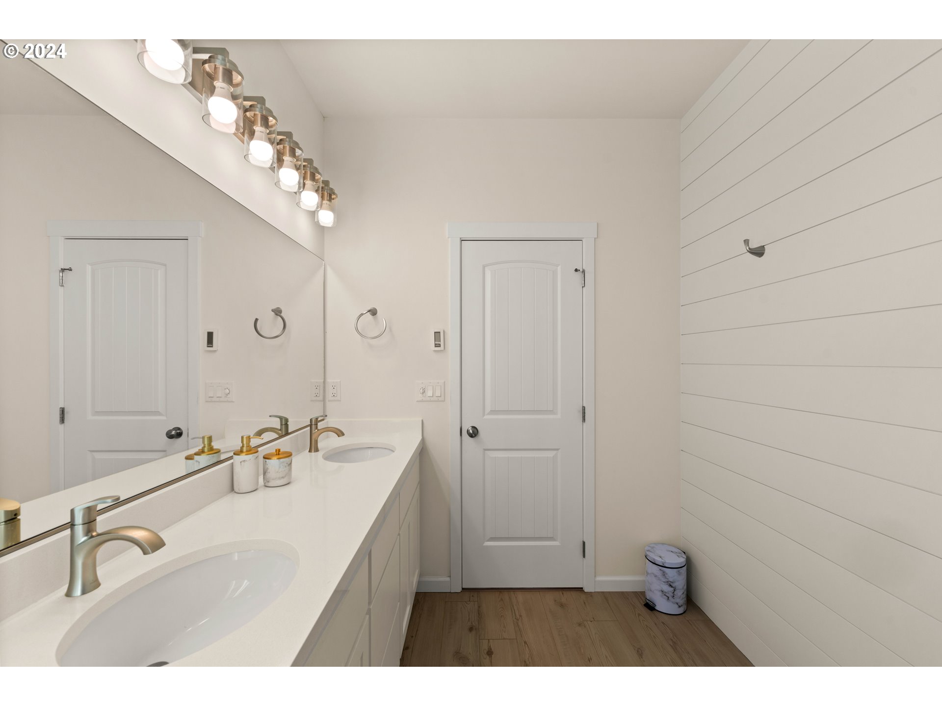 1575 Beach Loop Dr Sw Property Photo 24