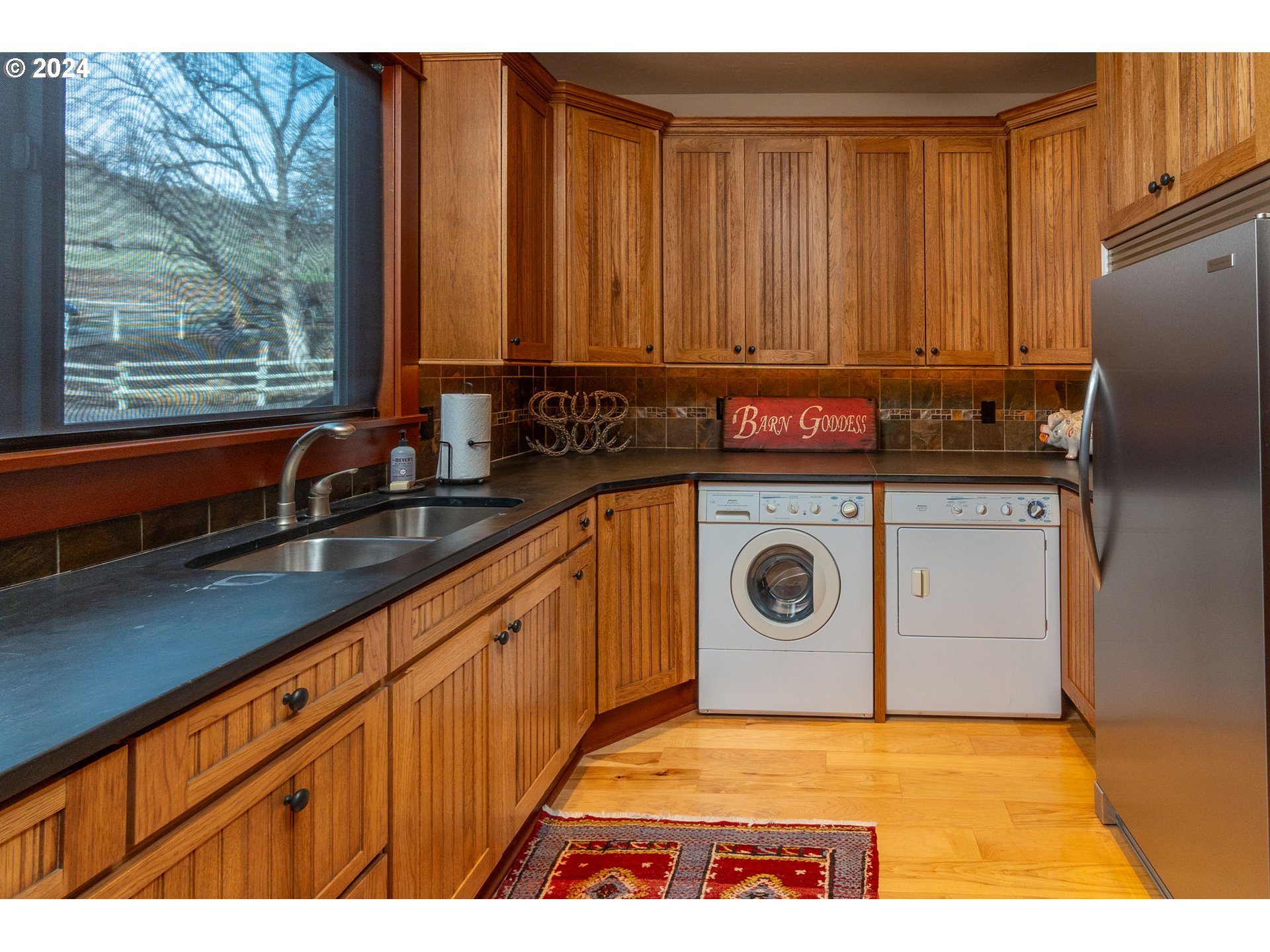 6100 Eight Mile Rd Property Photo 16
