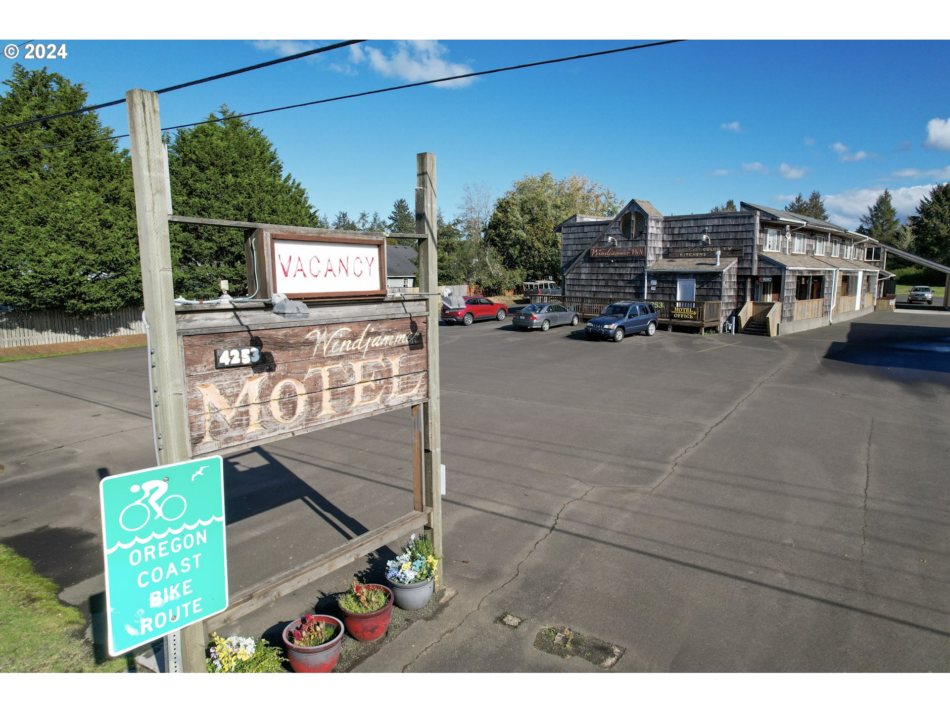 4253 Hwy 101 N Property Photo 1