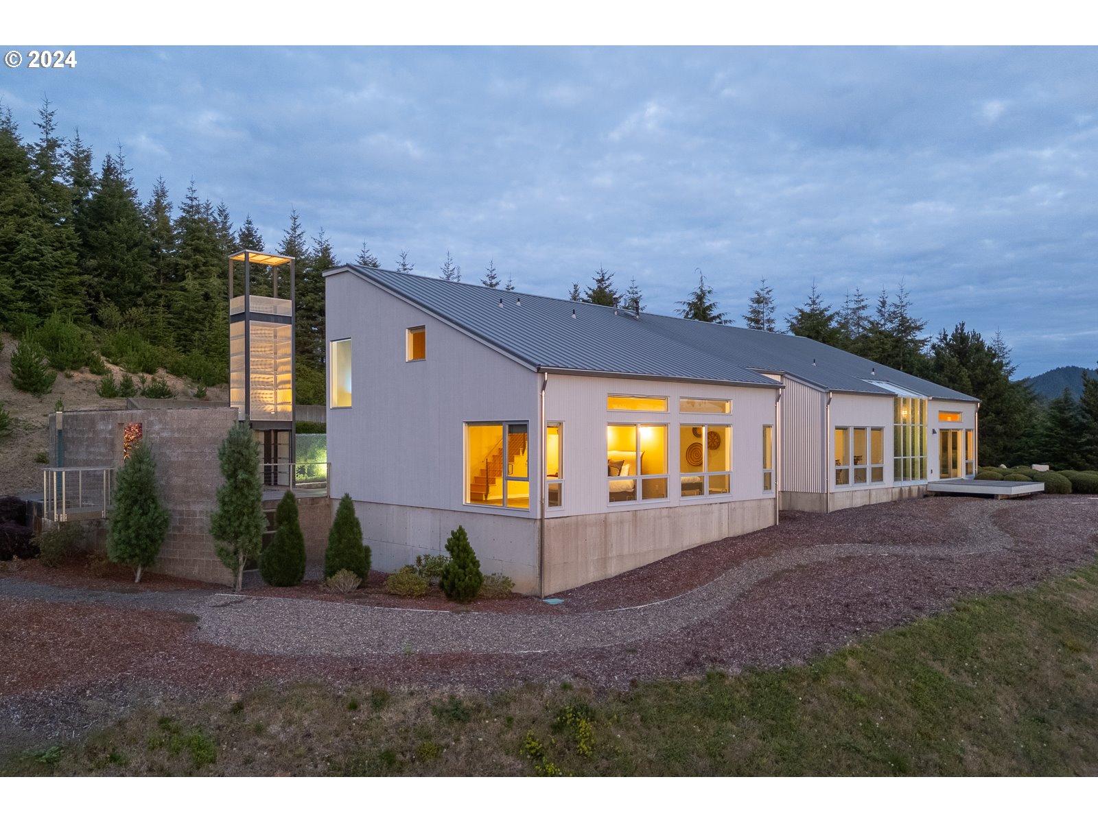 179 Siletz Hwy Property Photo 42