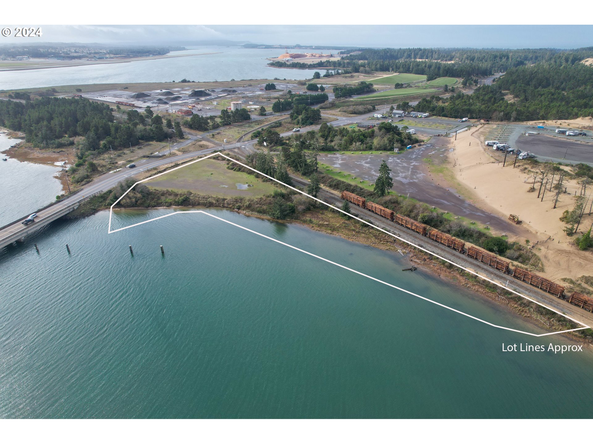 92851 Trans Pacific Ln Property Photo 3