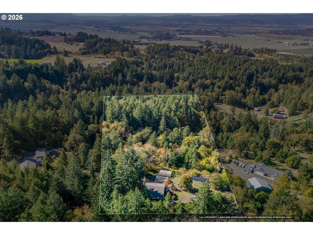 22500 Se Royal Anne Dr Property Photo 4