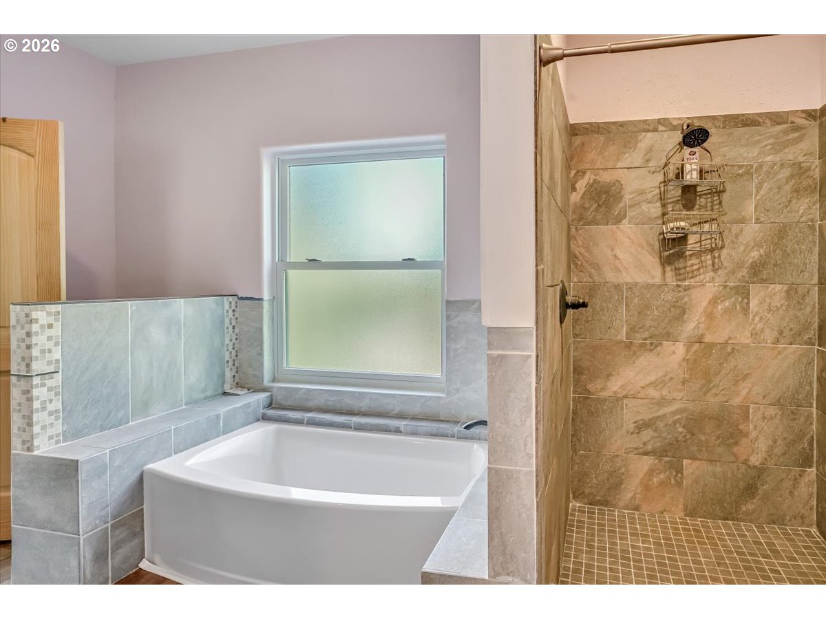22500 Se Royal Anne Dr Property Photo 17