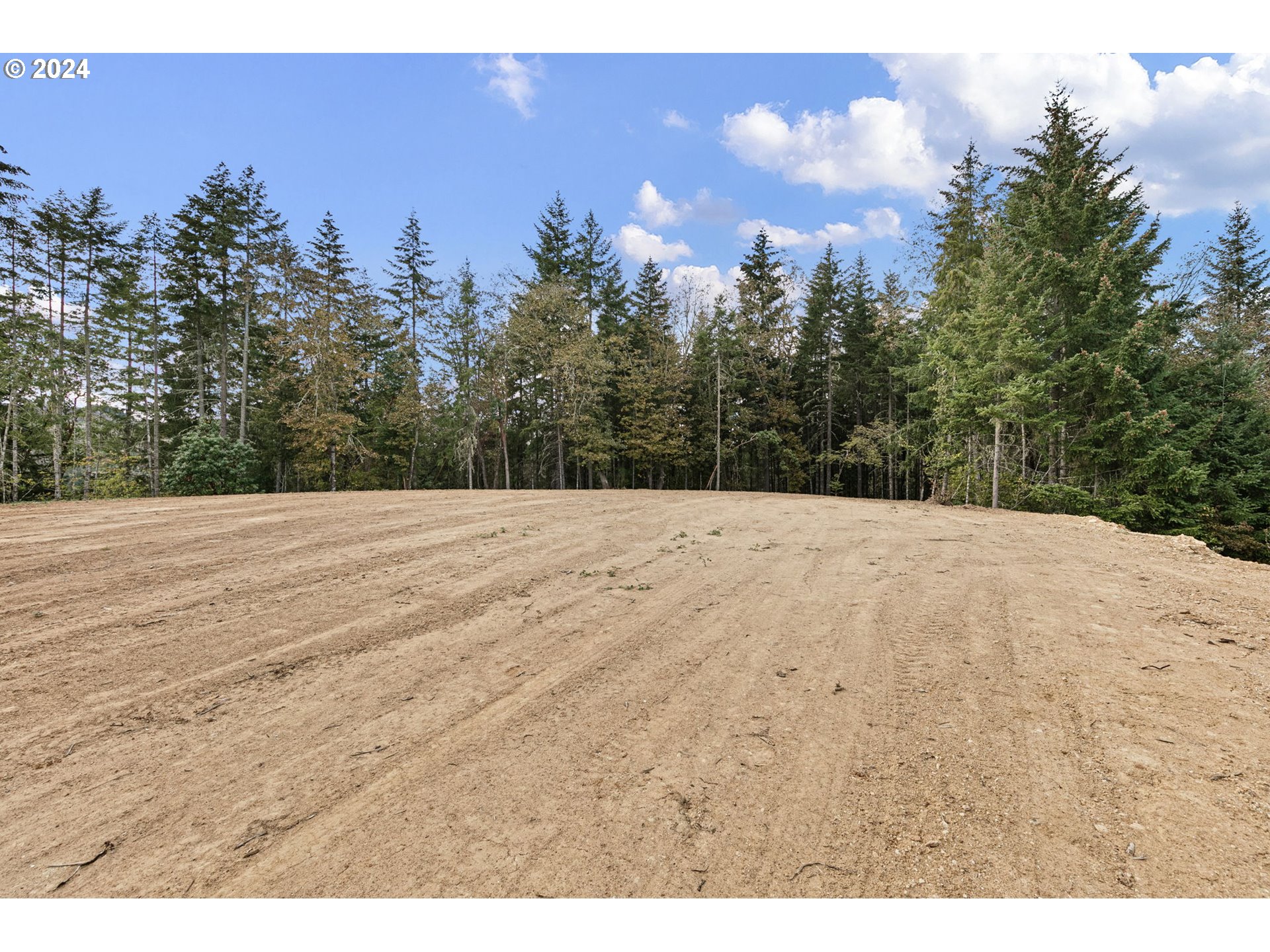 24977 Sturtevant Dr Property Photo 8