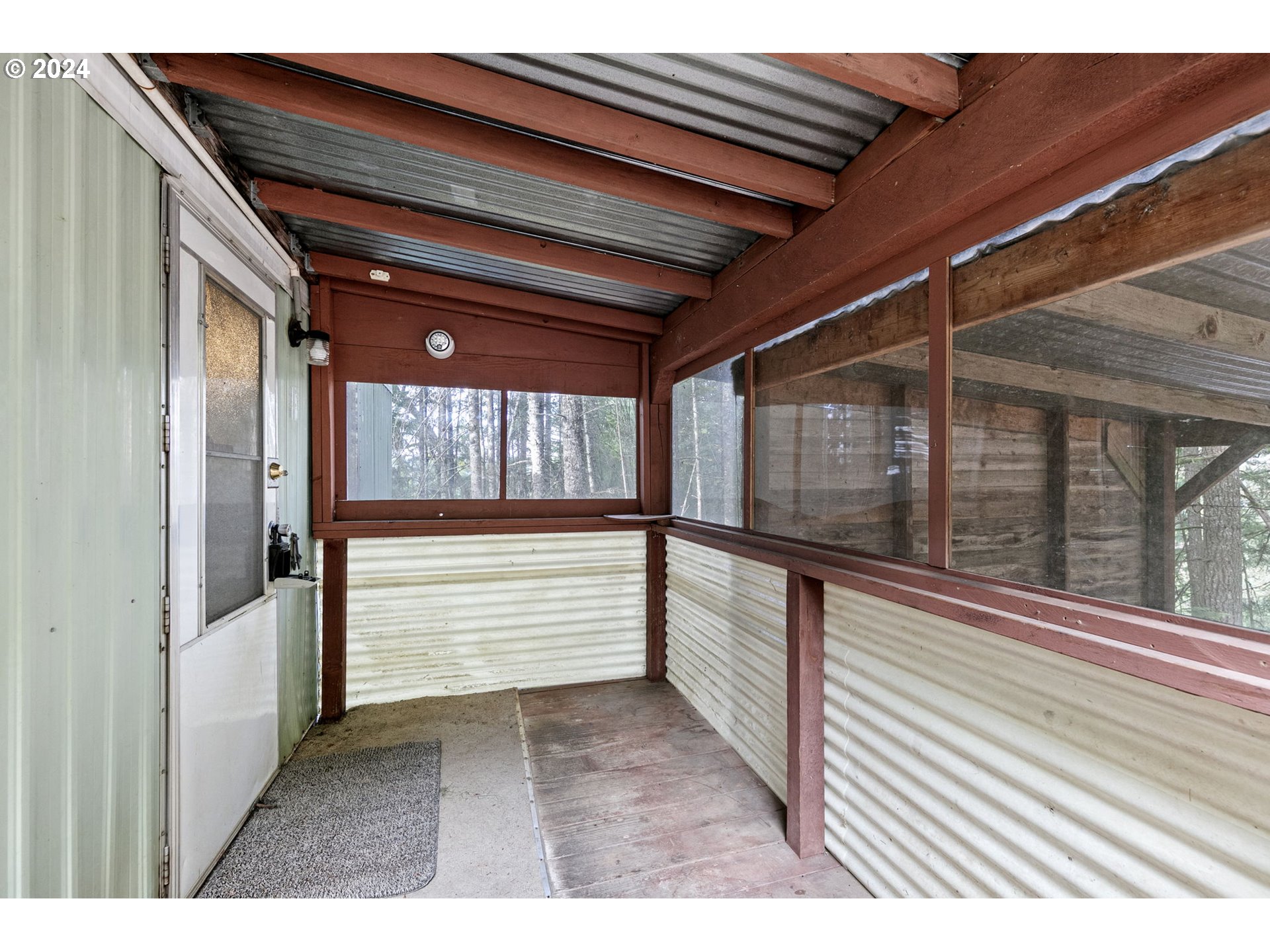 24977 Sturtevant Dr Property Photo 22