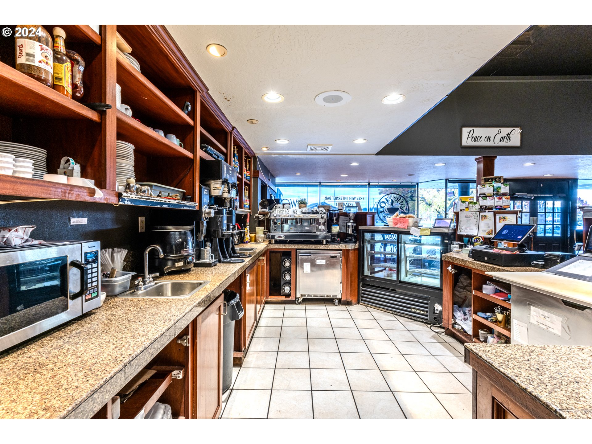 Kaffe 101 Property Photo 11
