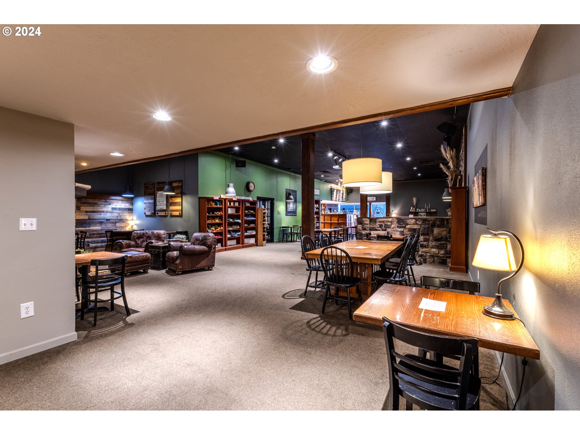 Kaffe 101 Property Photo 27