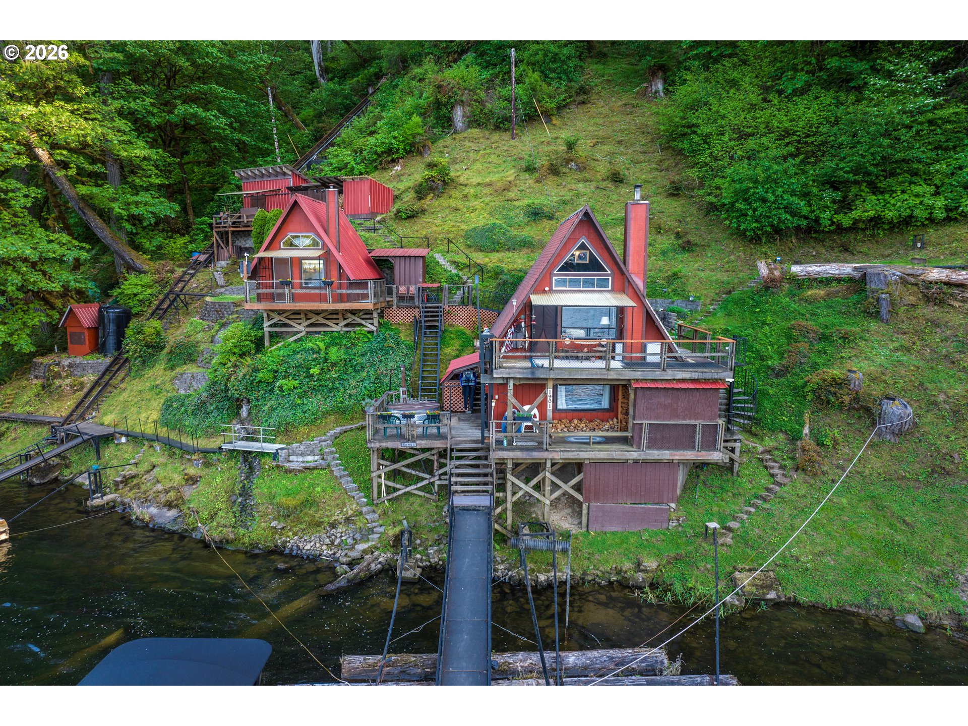 1901 Loon Lake Rd Property Photo 1