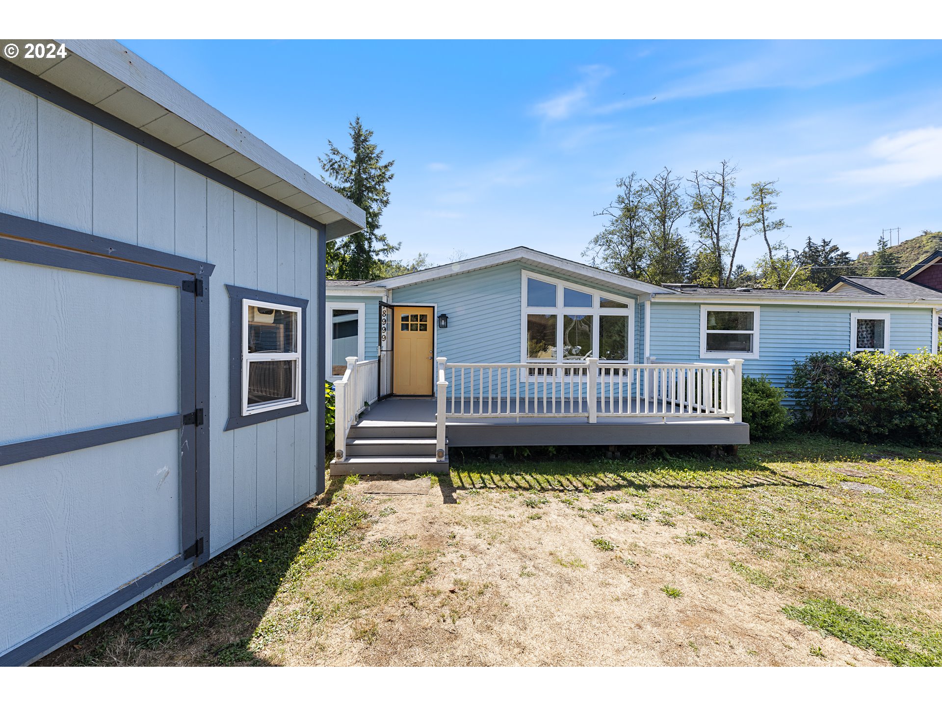 18999 Nestucca Dr Property Photo 2