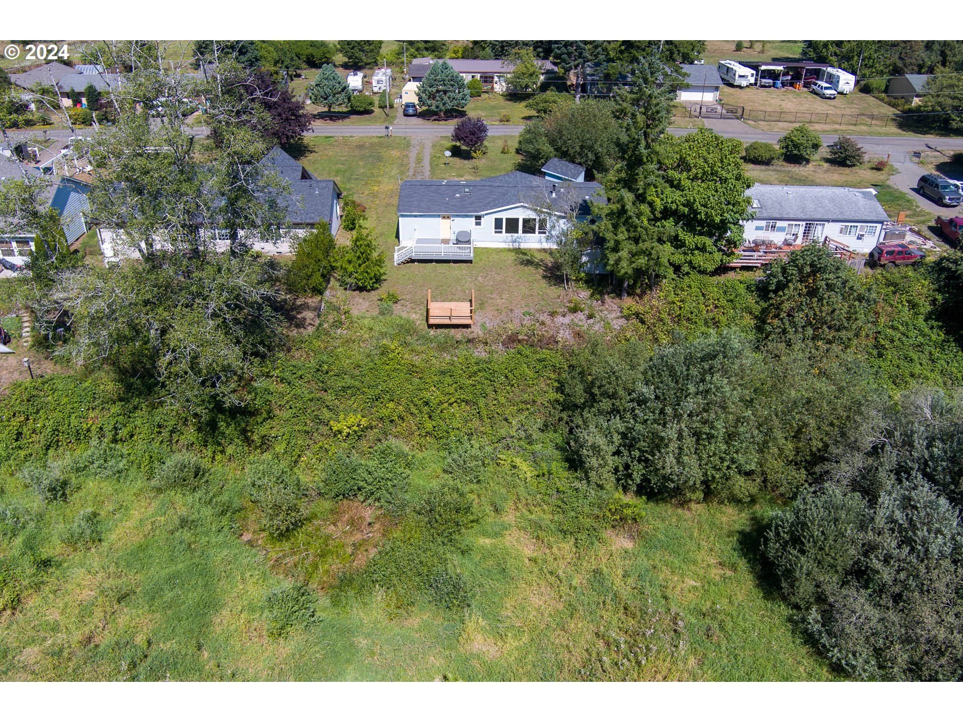 18999 Nestucca Dr Property Photo 7