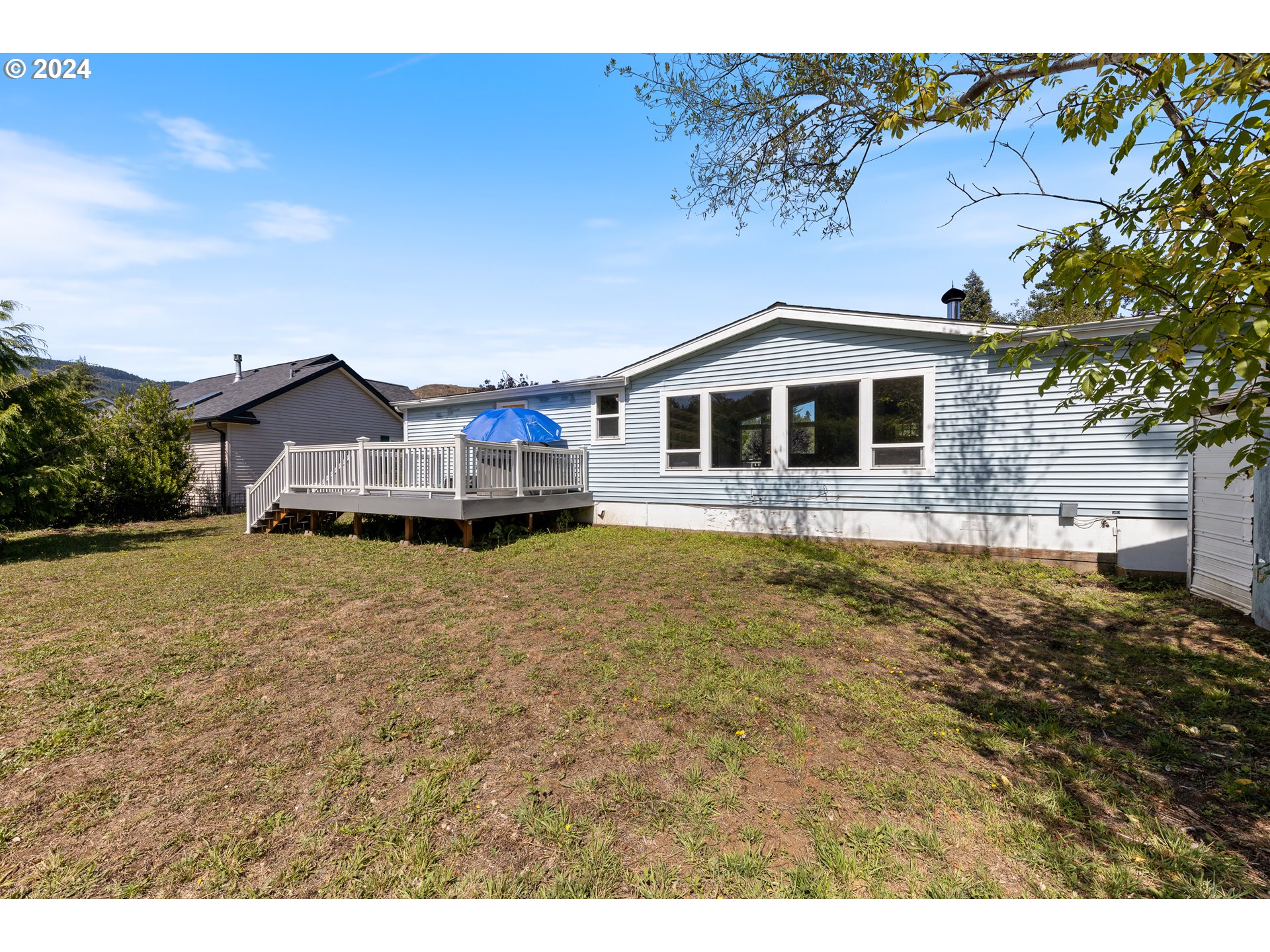 18999 Nestucca Dr Property Photo 11