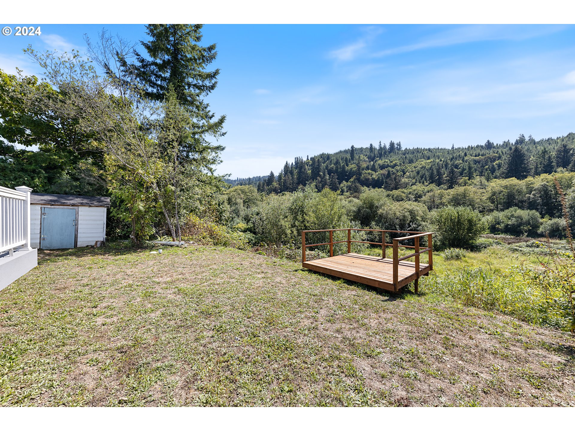 18999 Nestucca Dr Property Photo 14