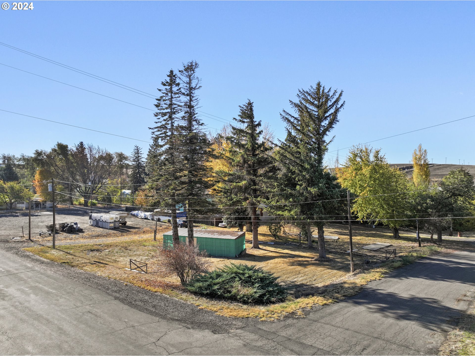 600 Barnett St Property Photo 19