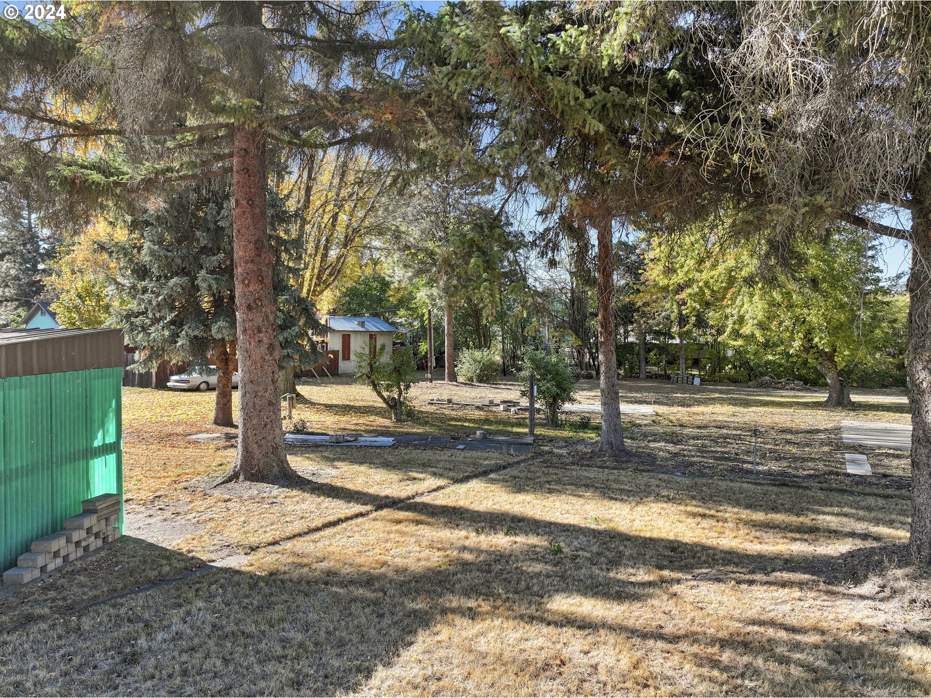 600 Barnett St Property Photo 29