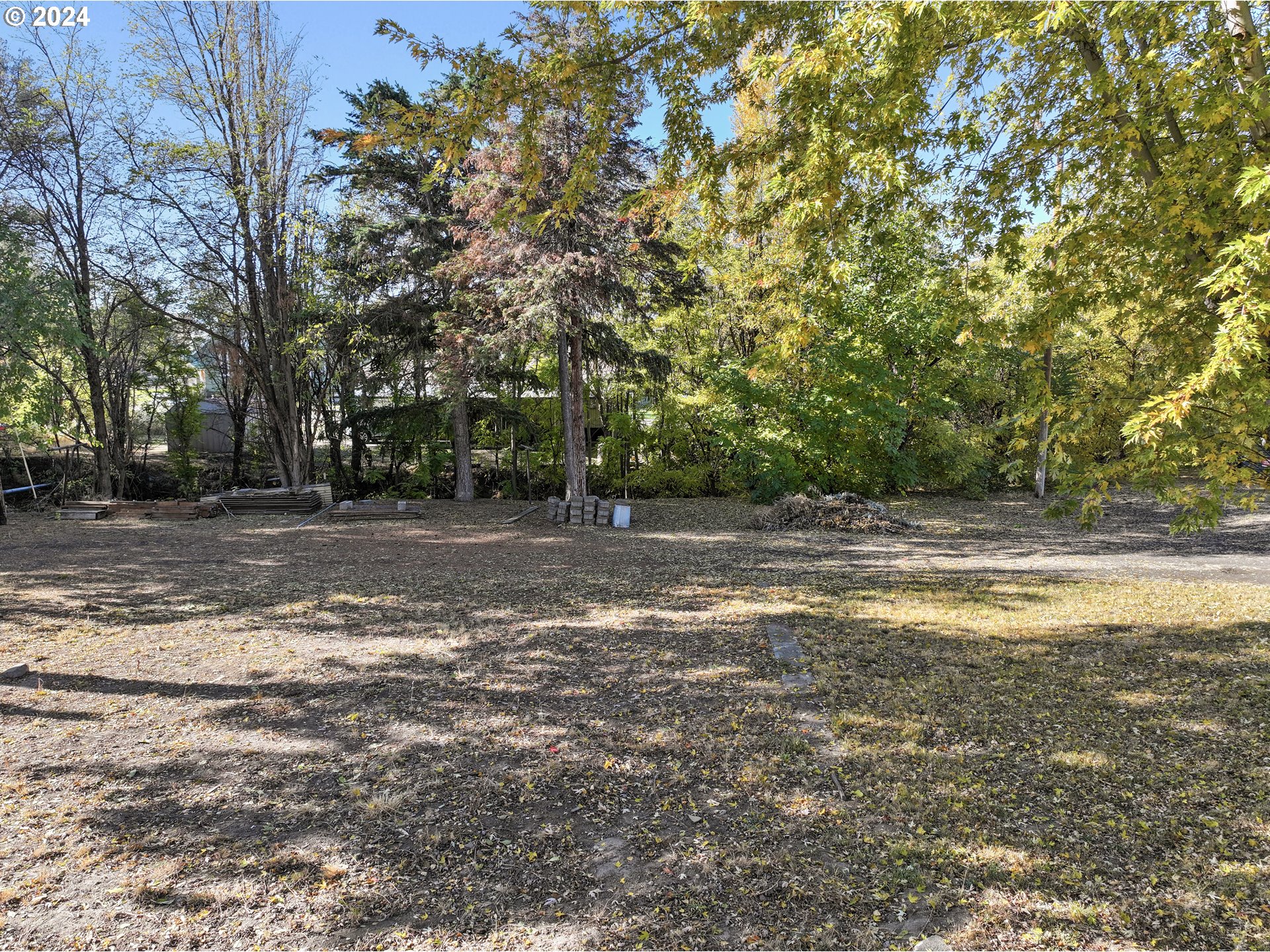 600 Barnett St Property Photo 31