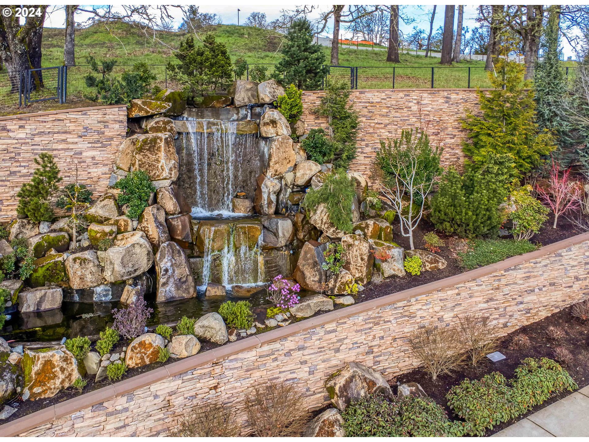1282 Evening Star Property Photo 5