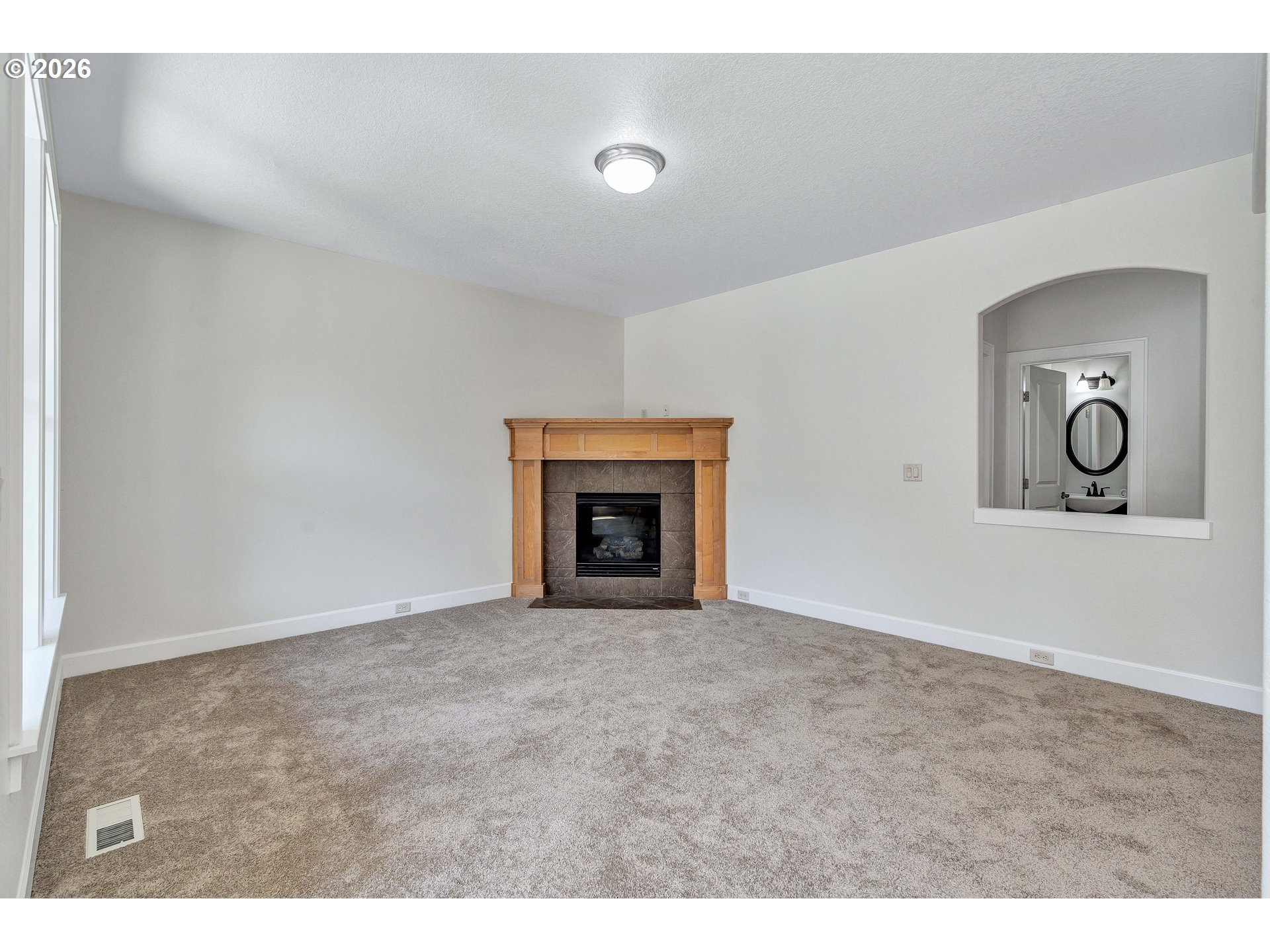 1018 34th Pl Property Photo 15
