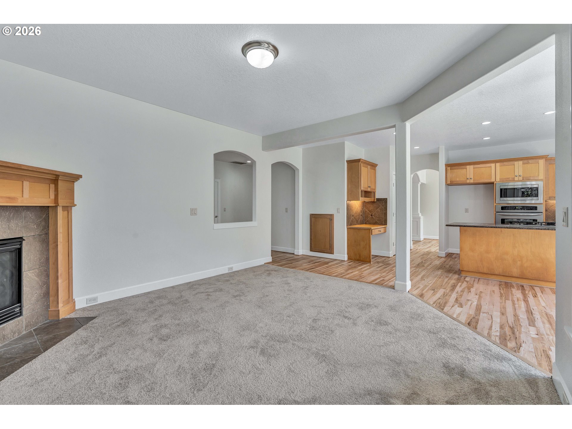 1018 34th Pl Property Photo 16