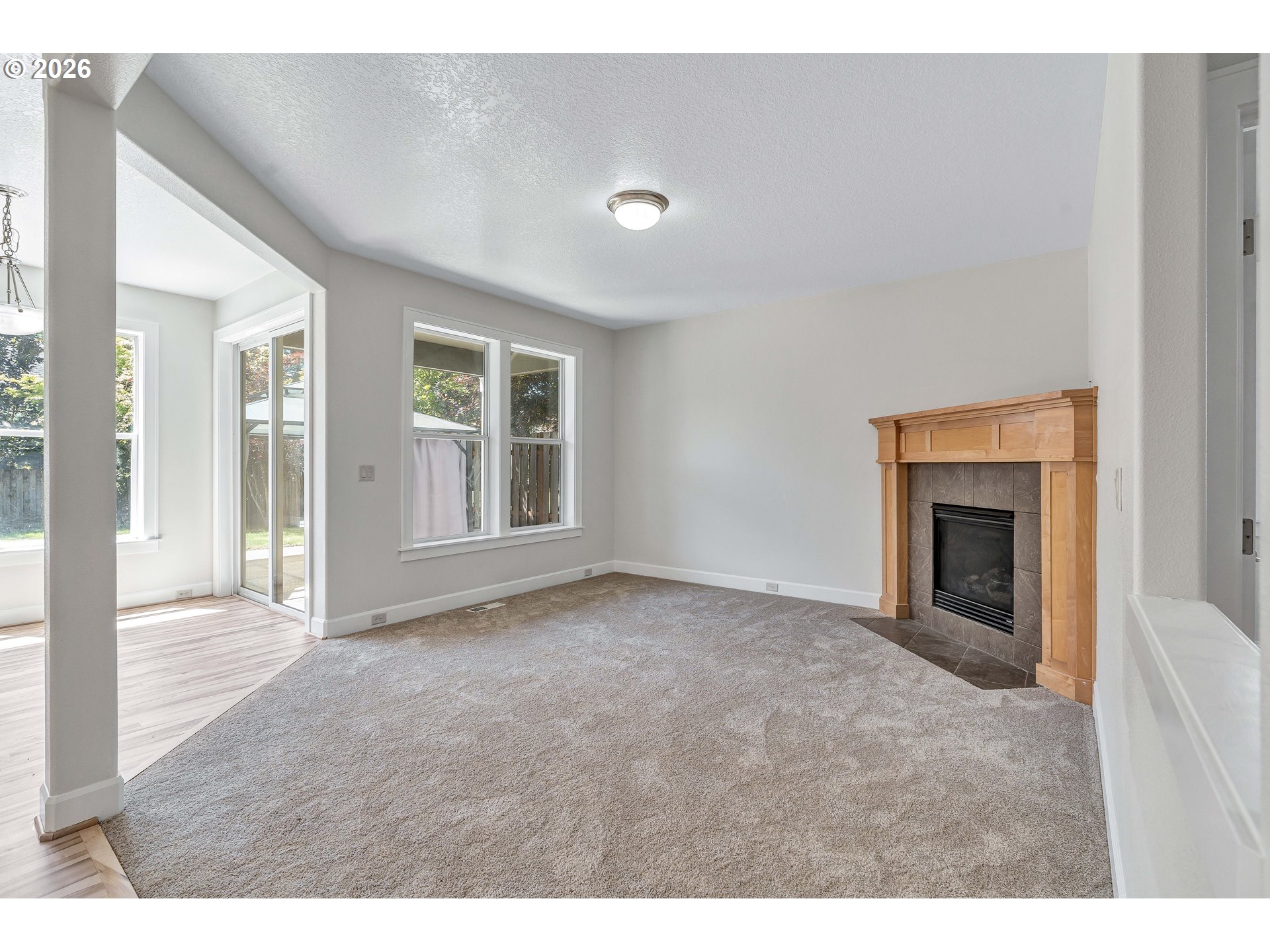 1018 34th Pl Property Photo 17
