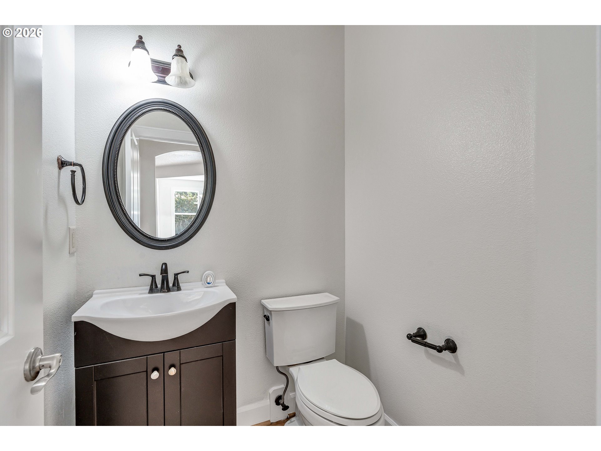 1018 34th Pl Property Photo 18