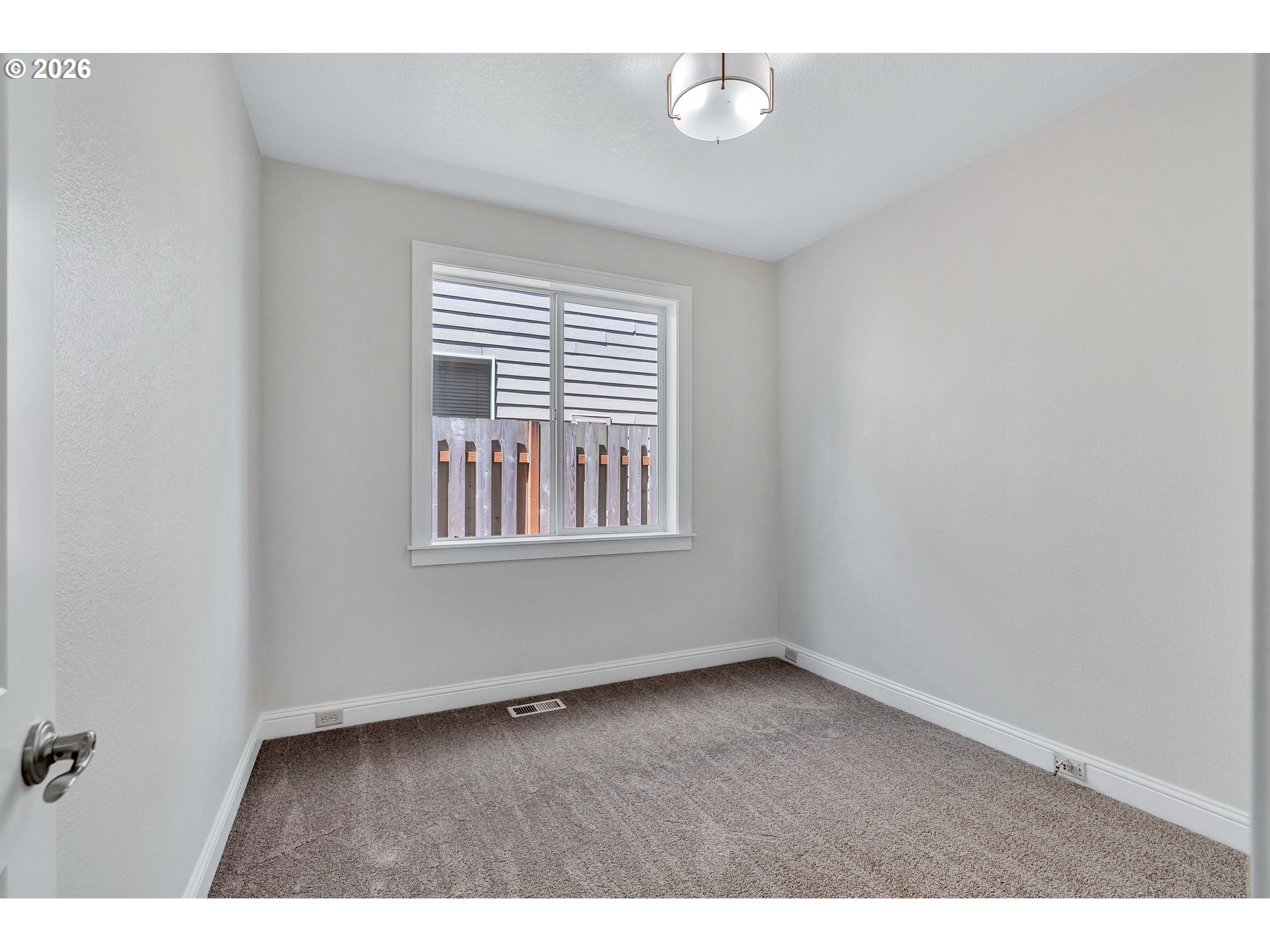 1018 34th Pl Property Photo 19