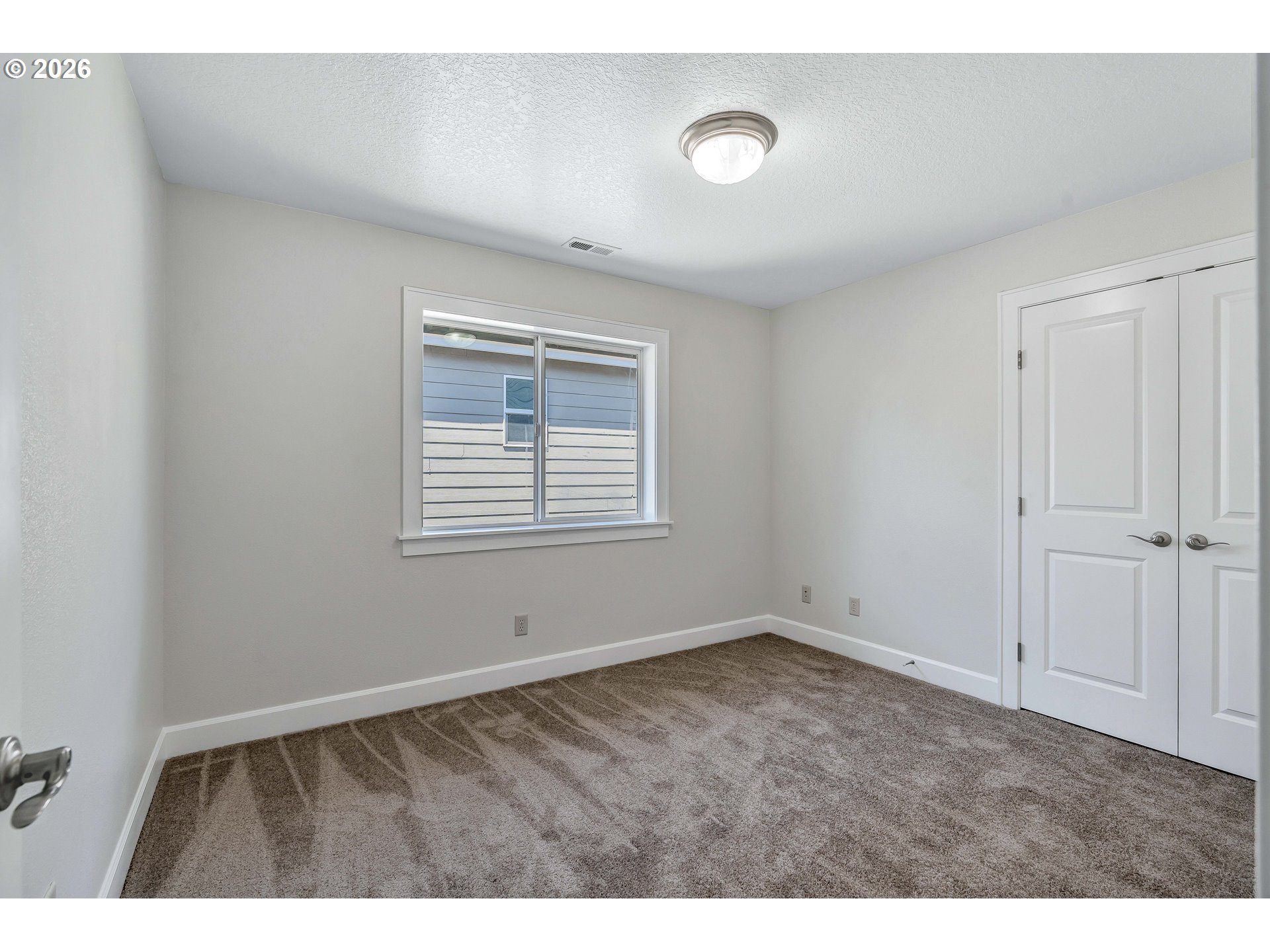 1018 34th Pl Property Photo 25