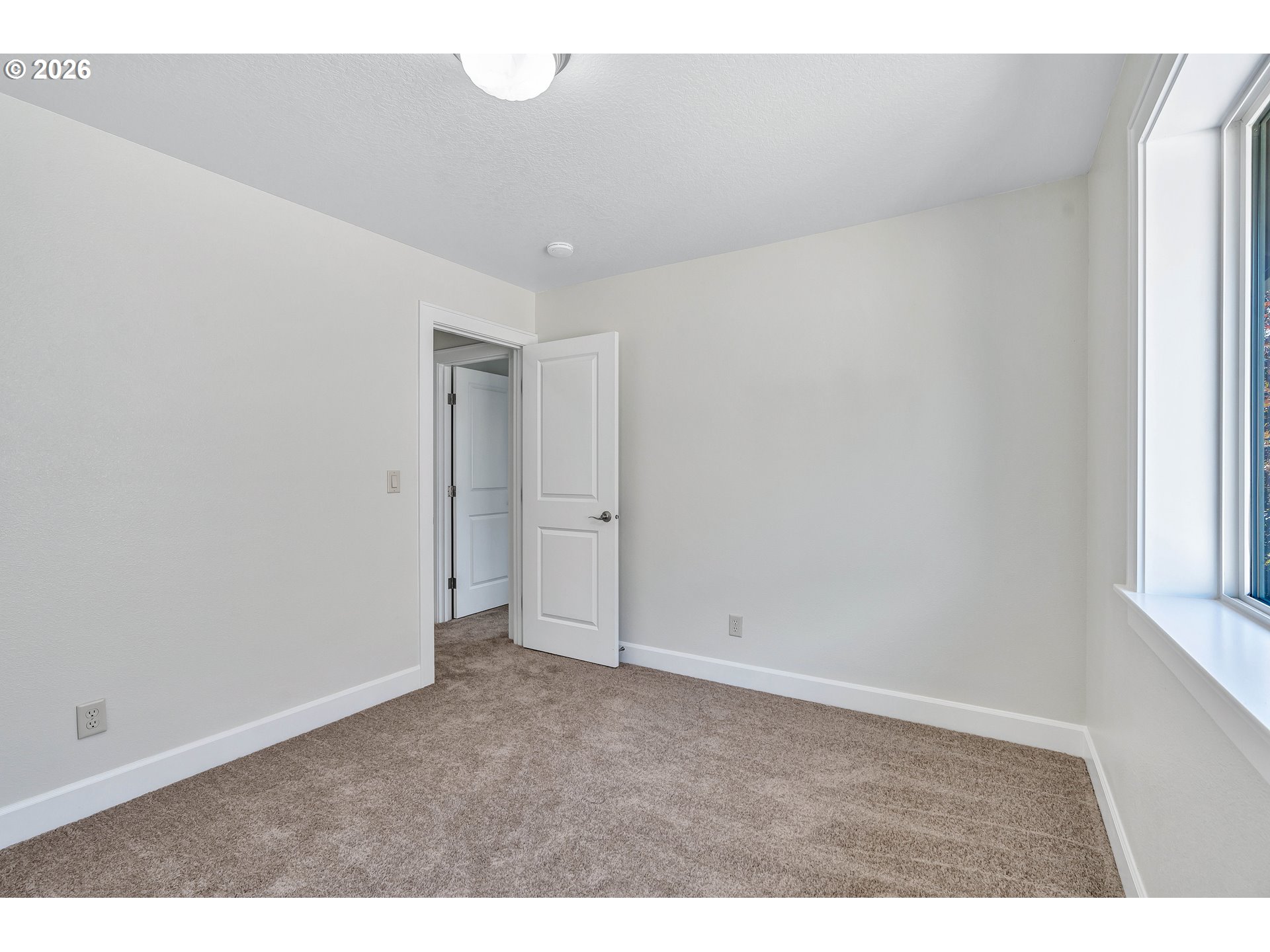 1018 34th Pl Property Photo 26
