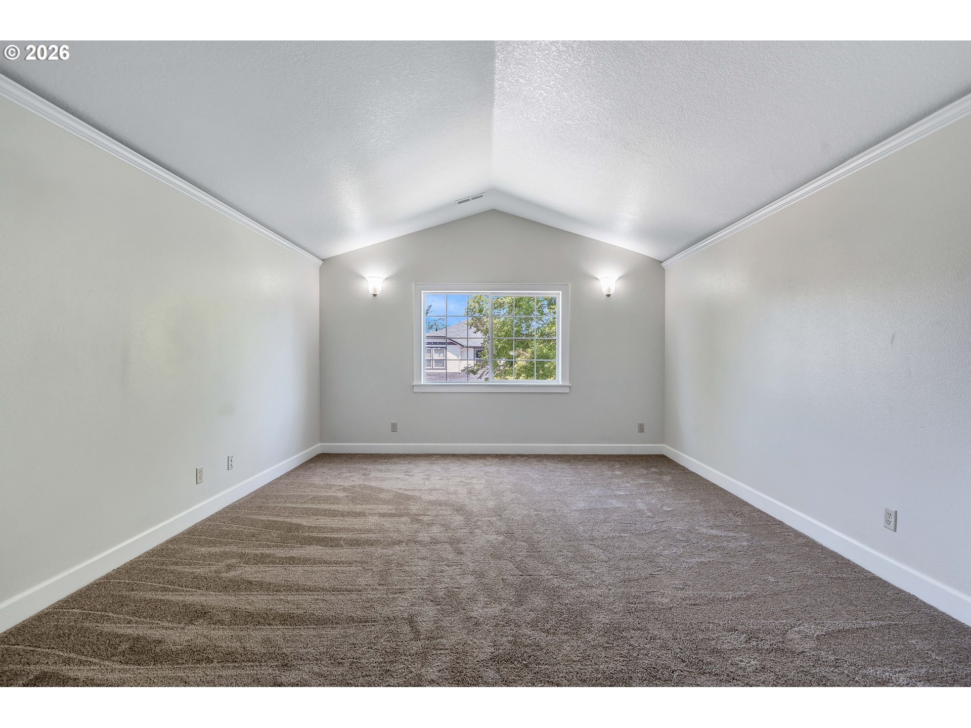 1018 34th Pl Property Photo 31