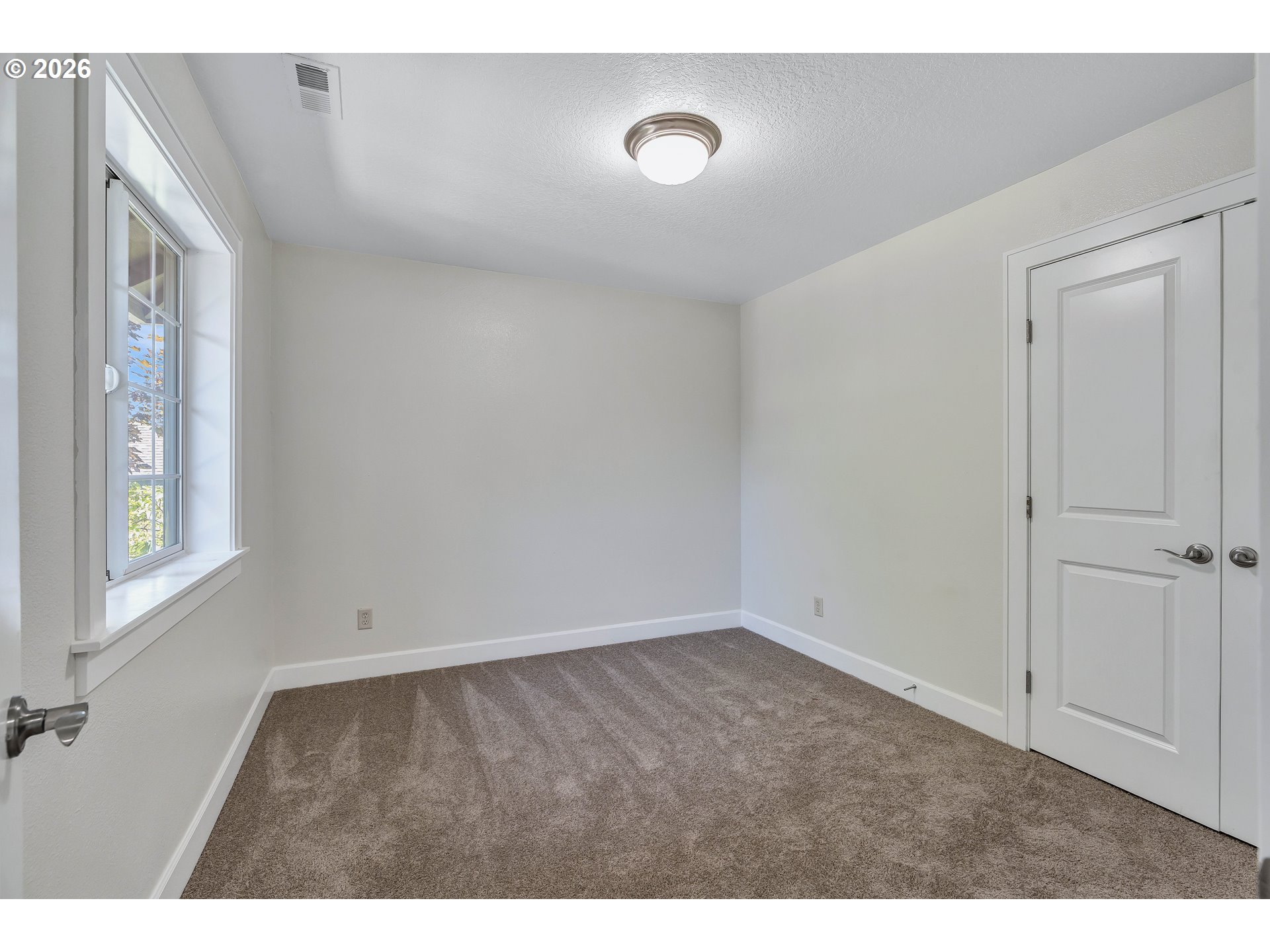 1018 34th Pl Property Photo 33