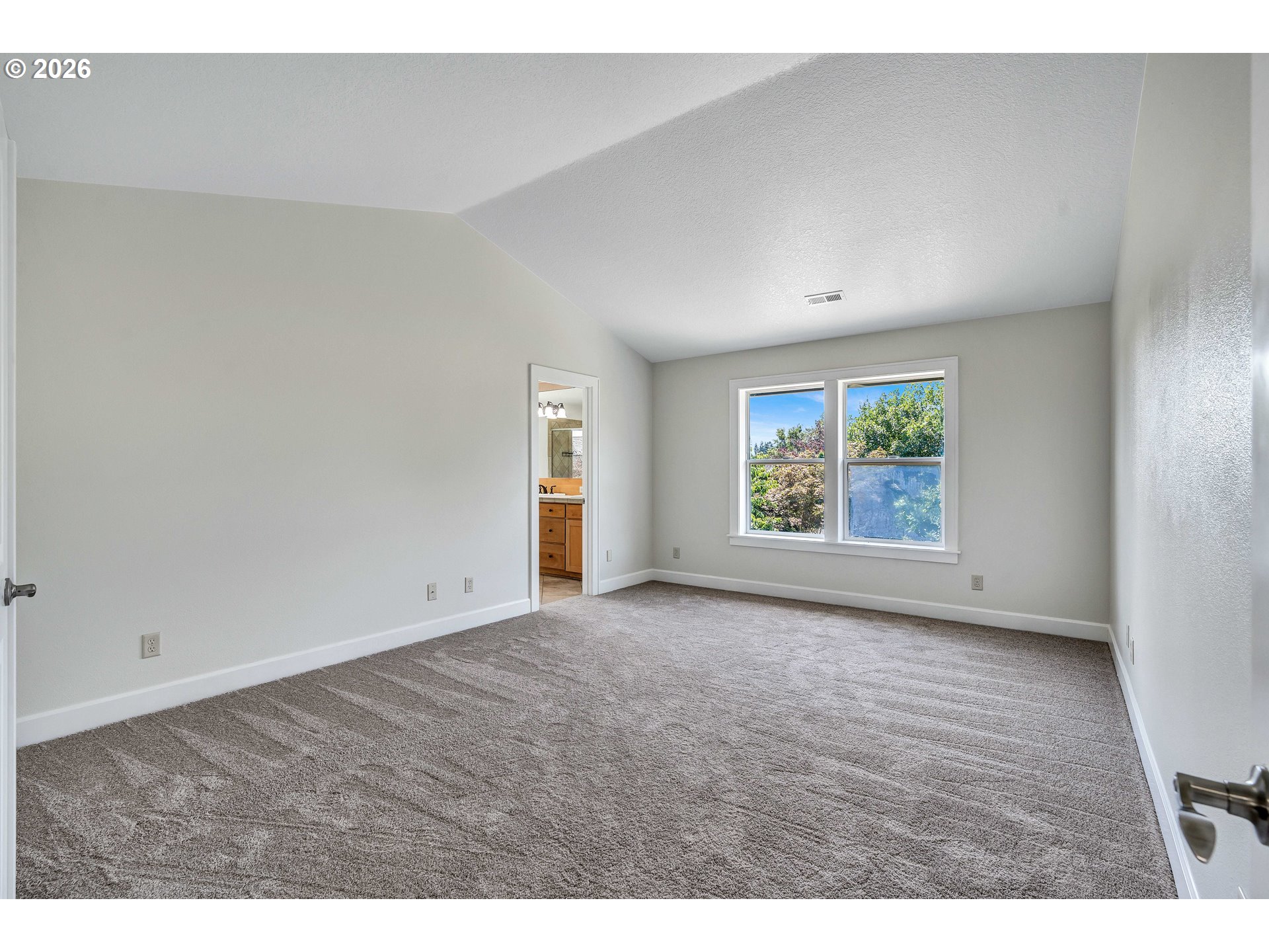 1018 34th Pl Property Photo 35