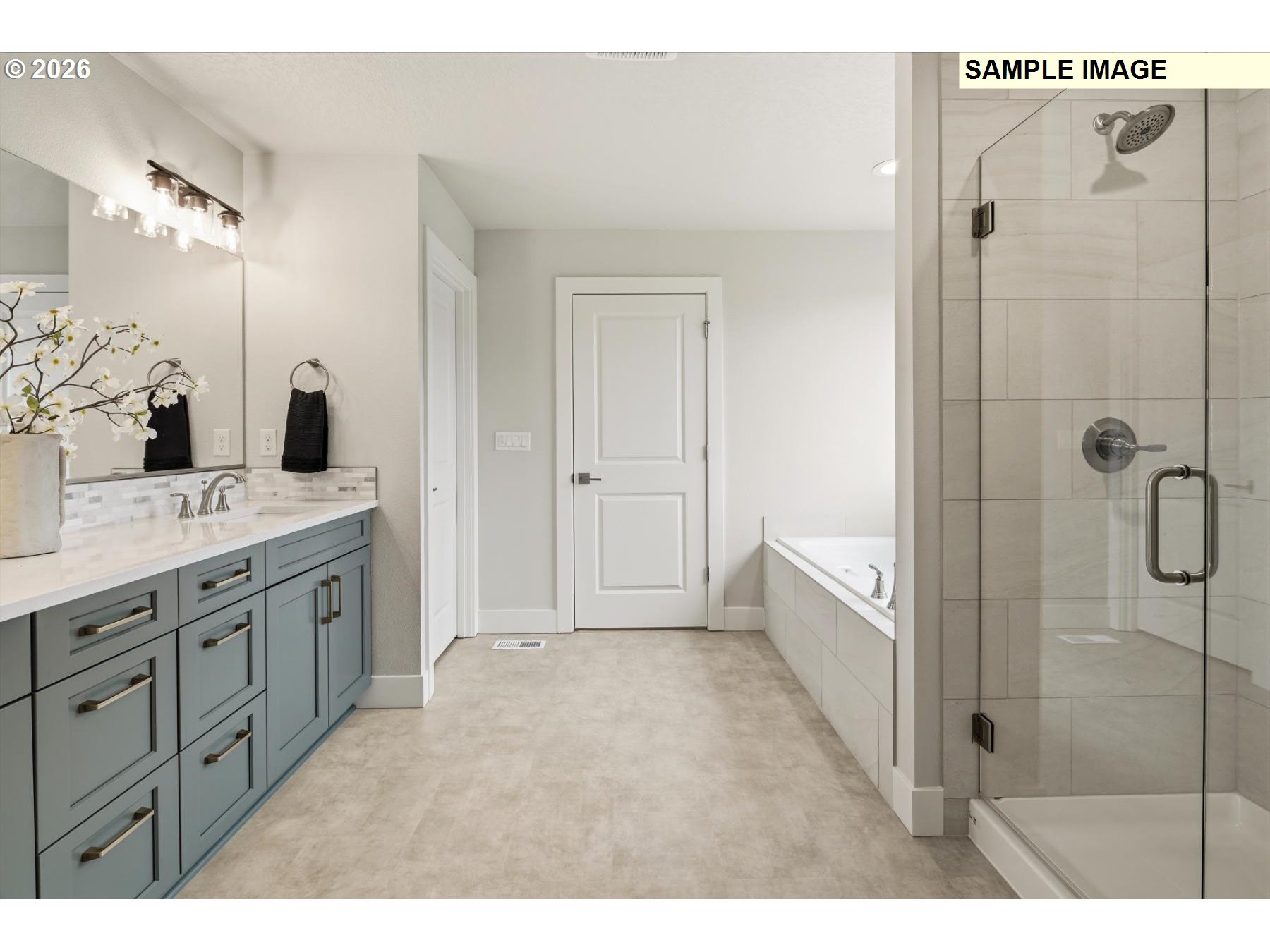 2068 S River Rd Property Photo 11