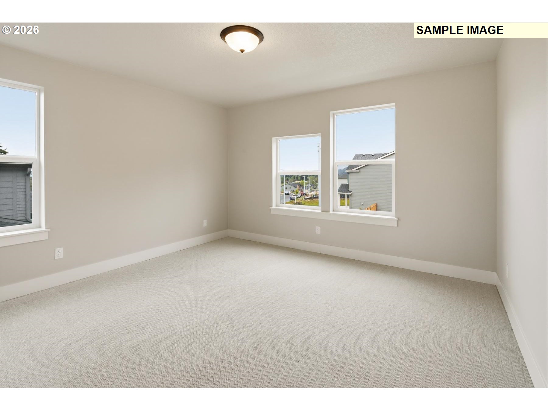 2068 S River Rd Property Photo 13