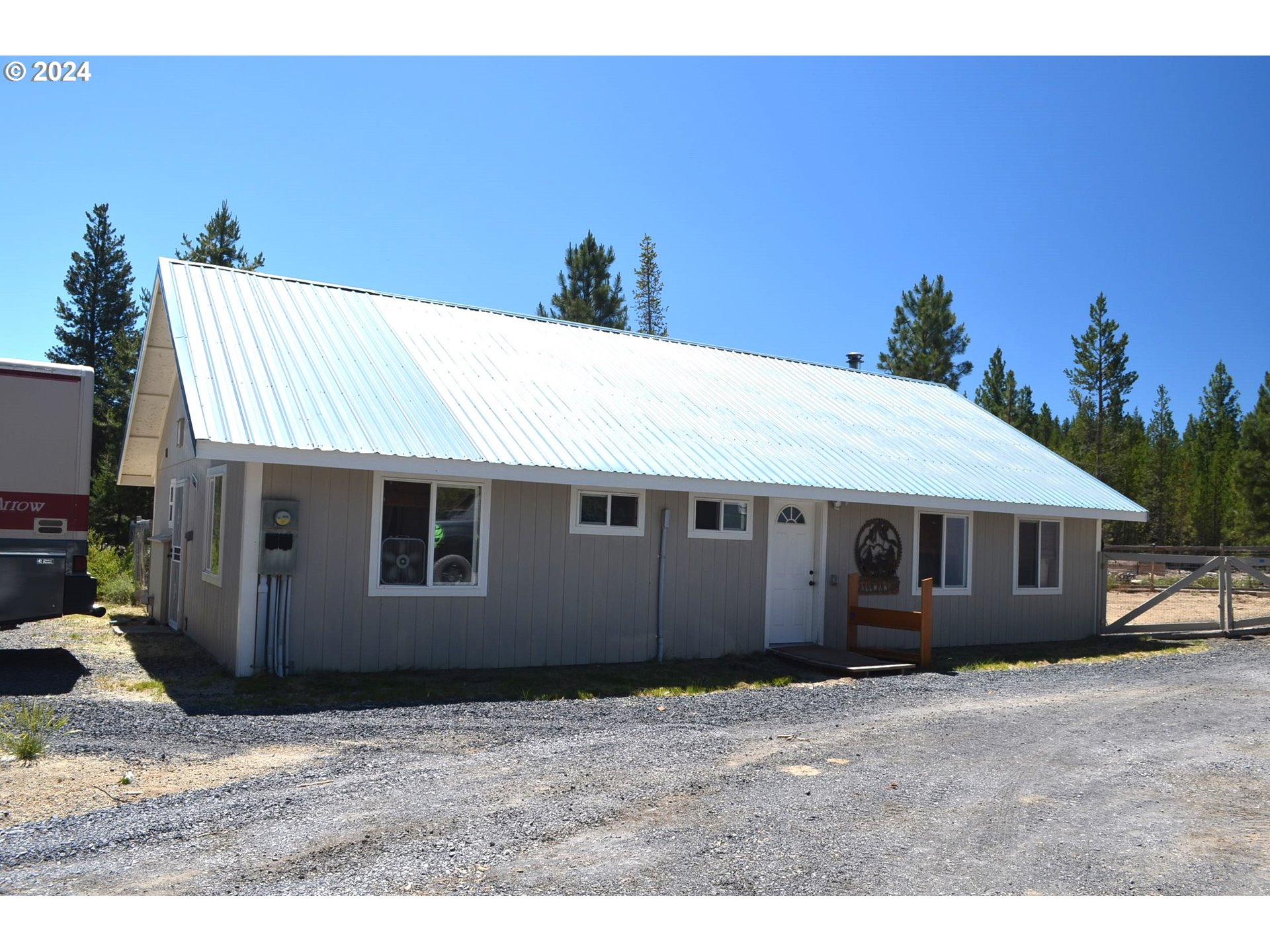 132860 Hwy 97