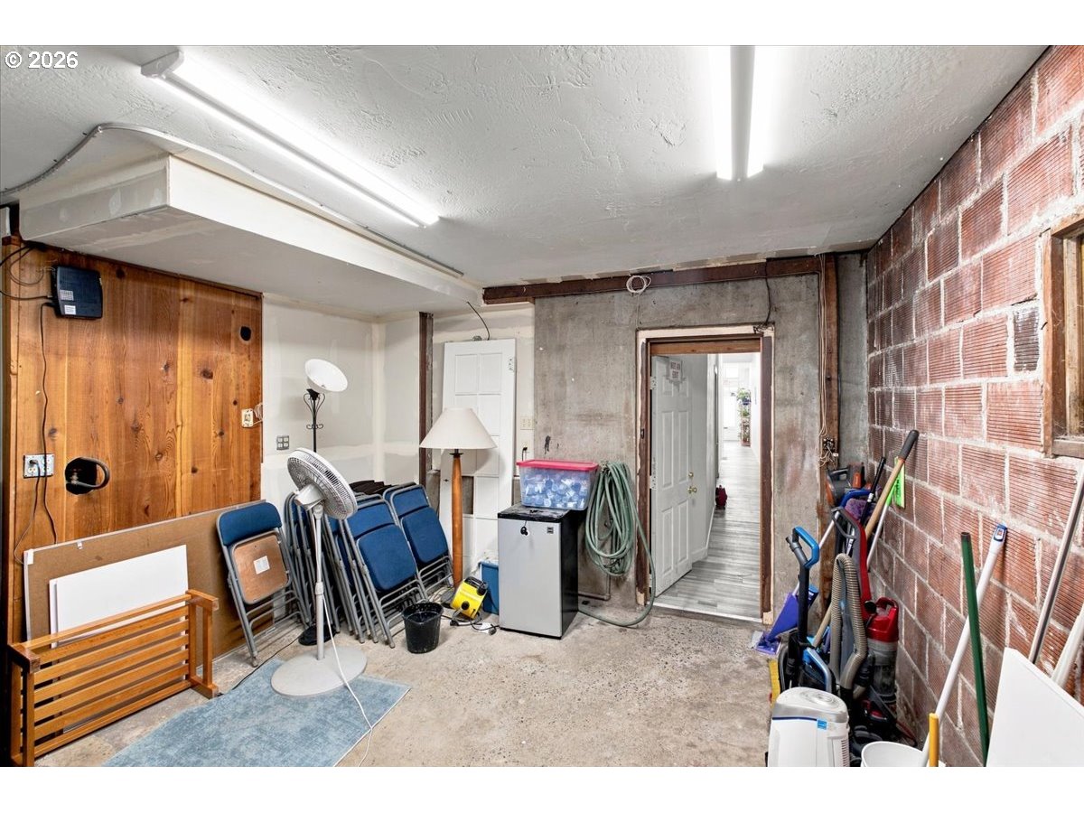 1235 Main St Property Photo 16