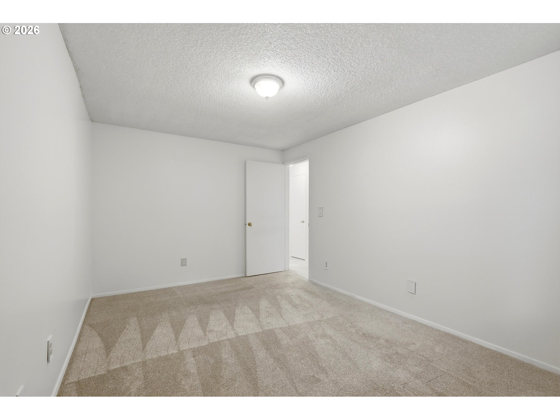 44 Eagle Crest Dr 10 Property Photo 19