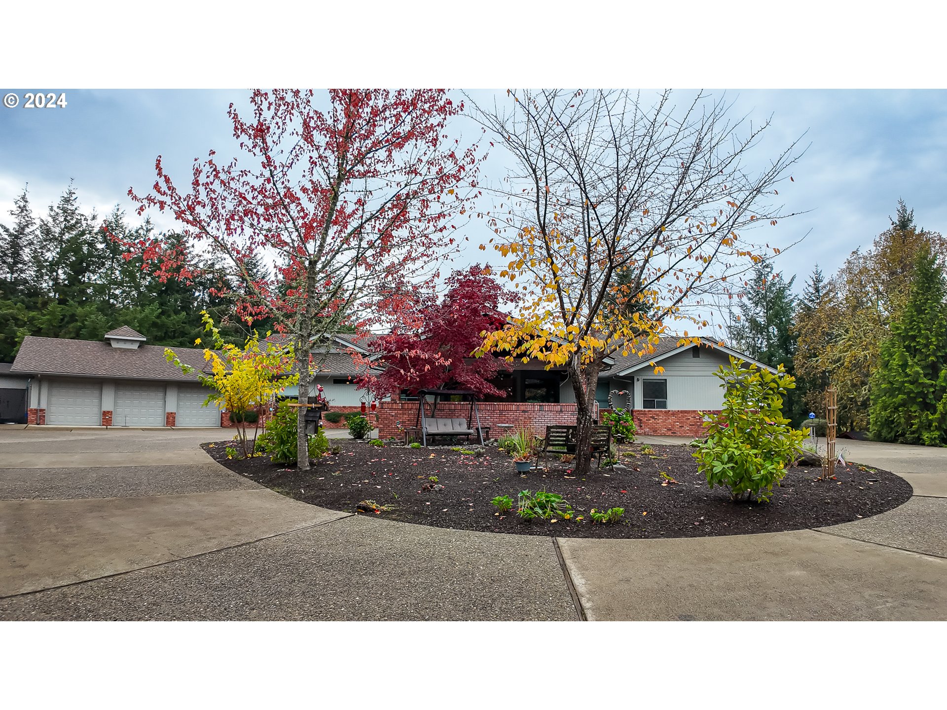 1081 Umpqua College Rd Property Photo 2