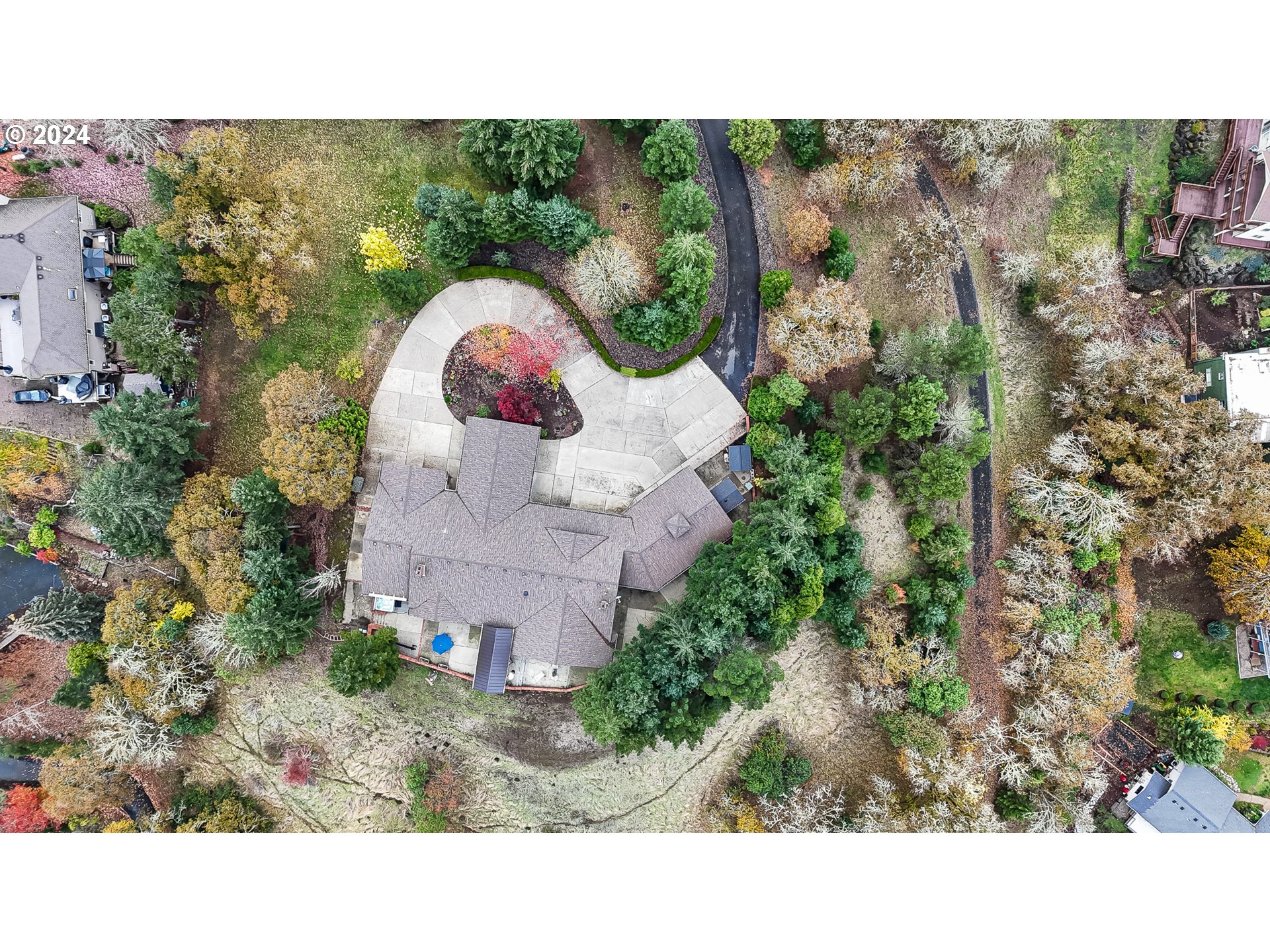 1081 Umpqua College Rd Property Photo 7