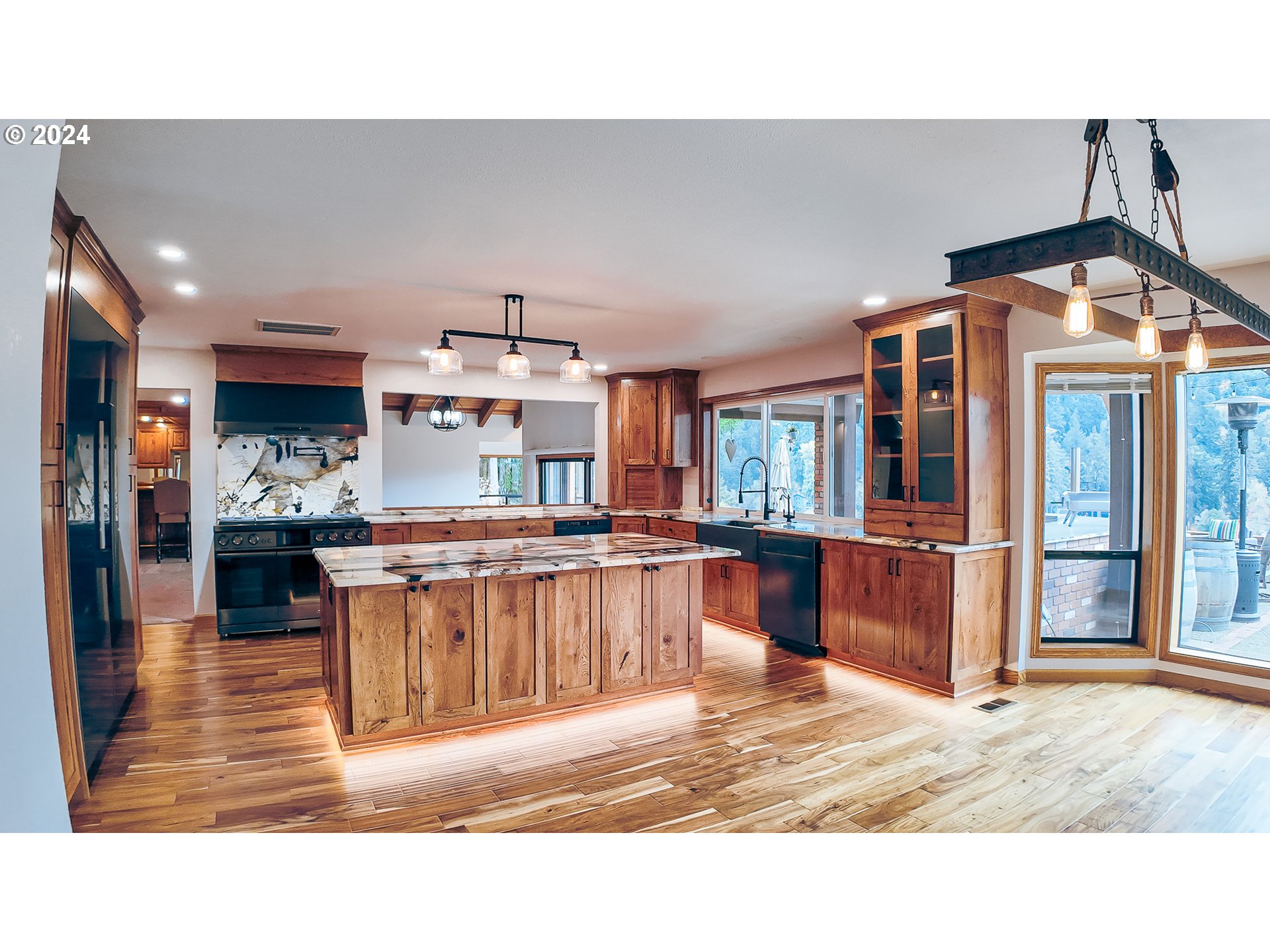 1081 Umpqua College Rd Property Photo 16