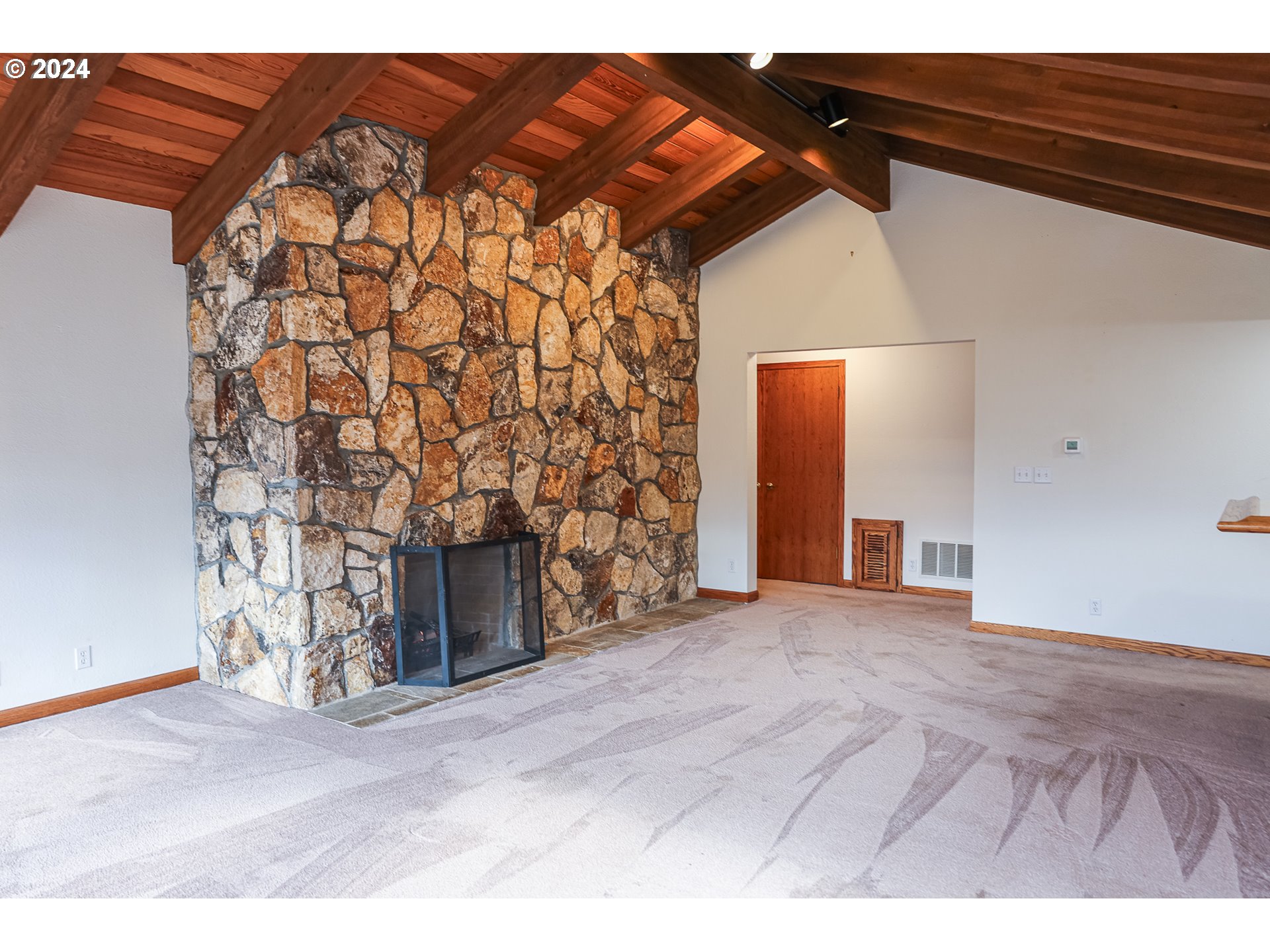1081 Umpqua College Rd Property Photo 28