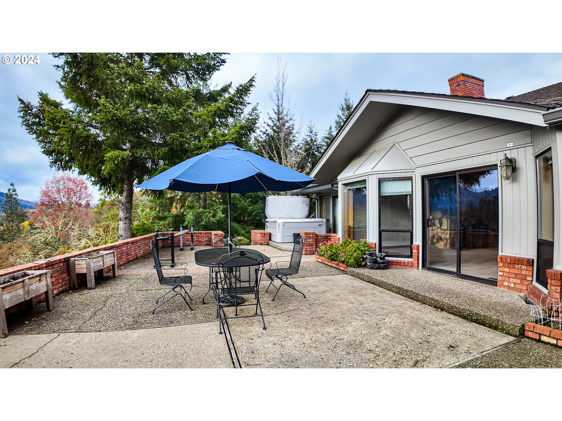 1081 Umpqua College Rd Property Photo 38