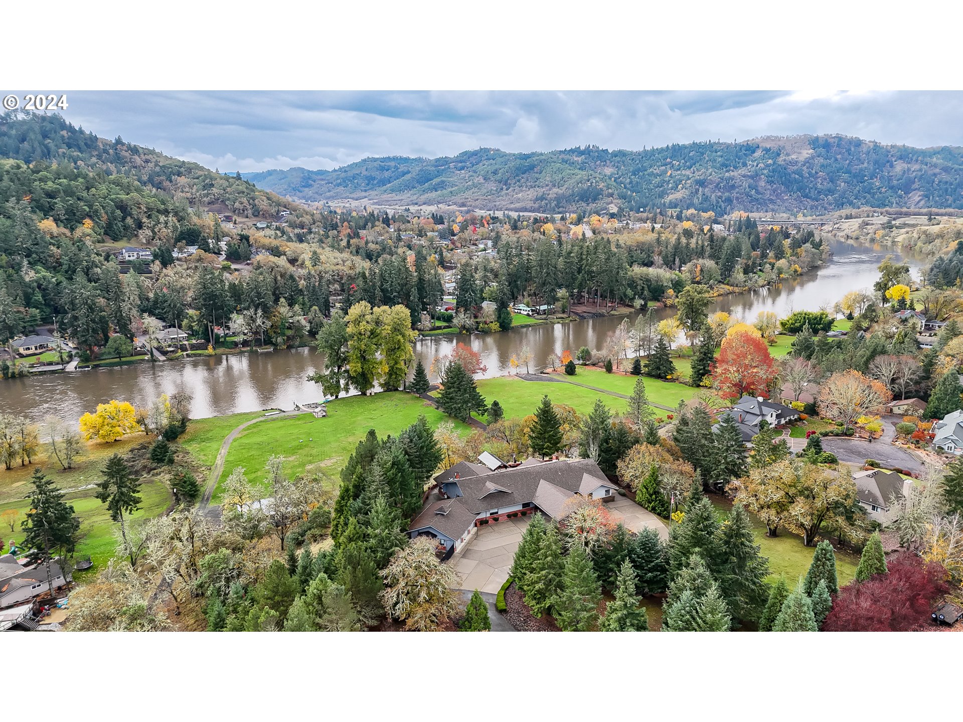 1081 Umpqua College Rd Property Photo 48