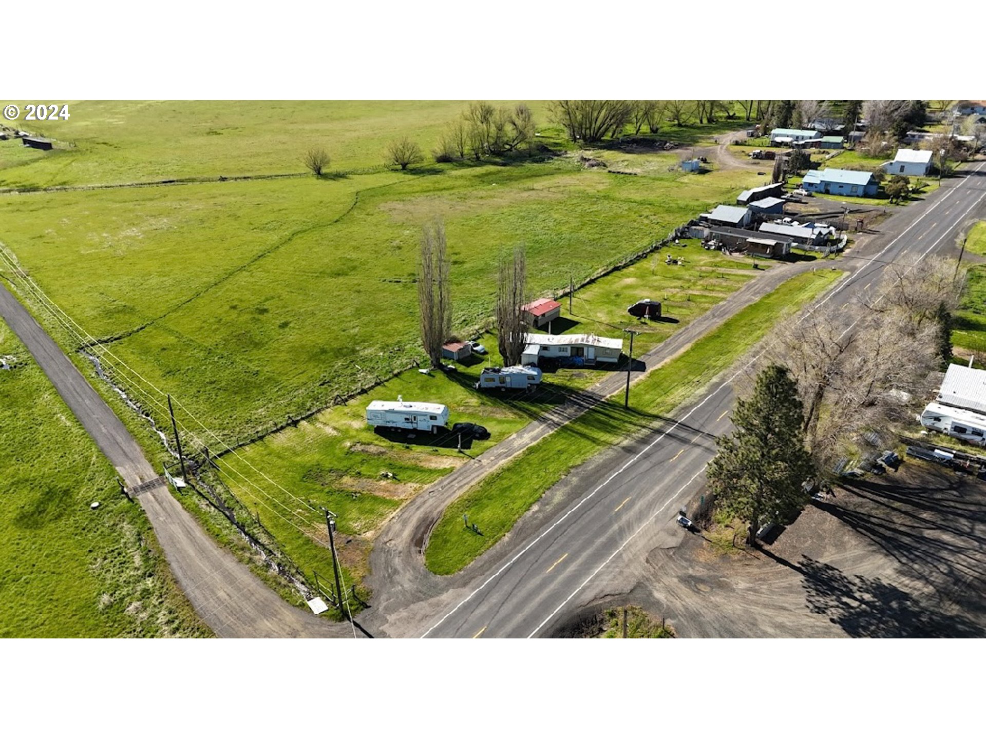 265 Hwy 395 Property Photo 1