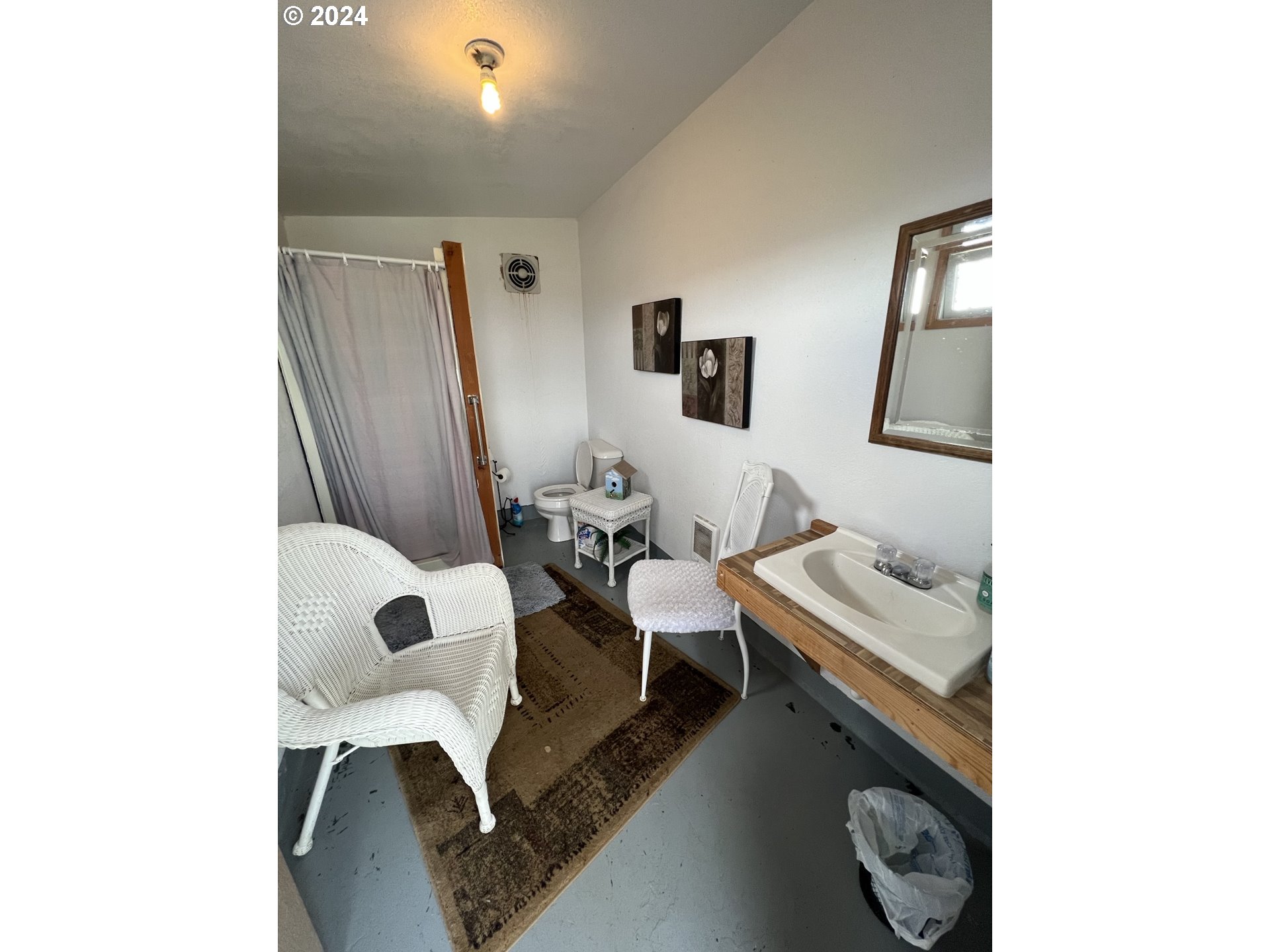 265 Hwy 395 Property Photo 17