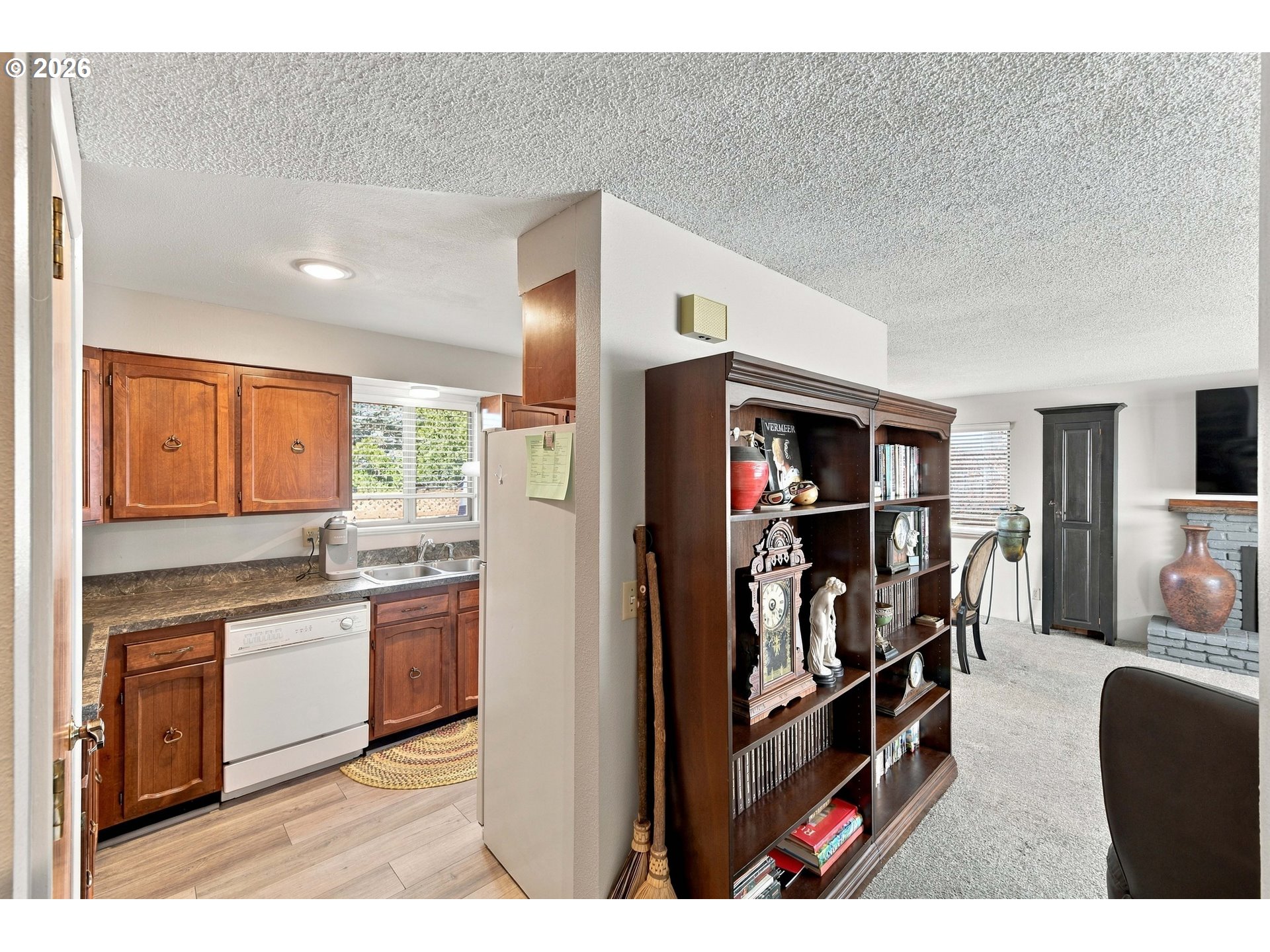 1005 Maple St Property Photo 9