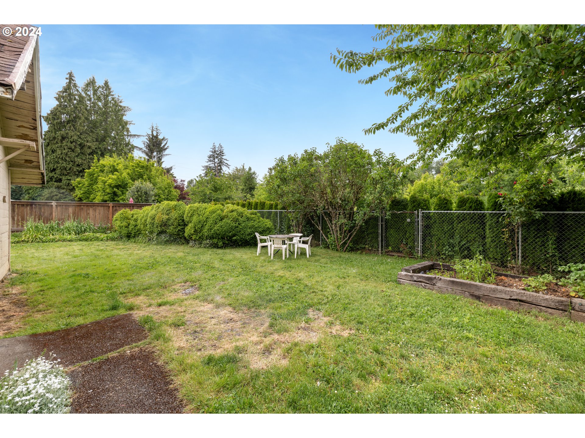 140 Se Lamson St Property Photo 30