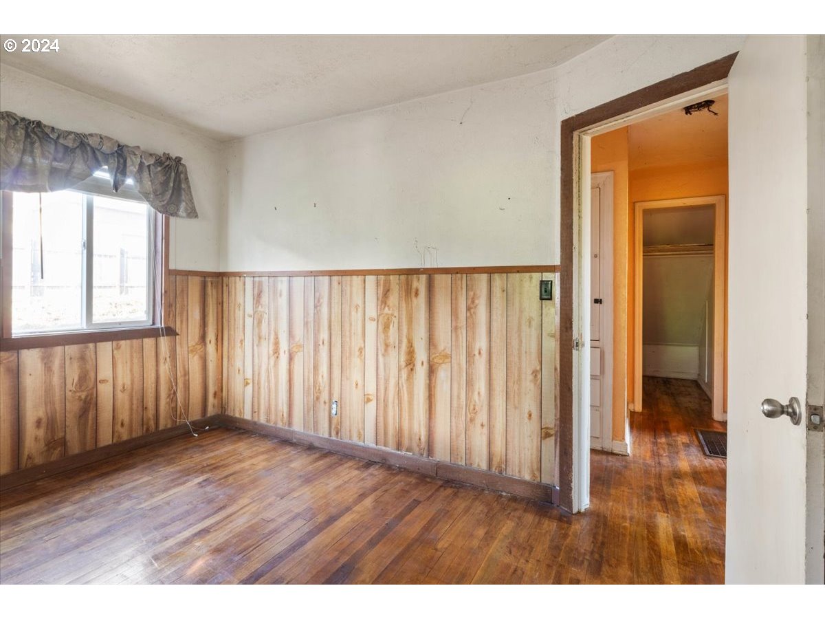 4100 Arnold St Ne Property Photo 30