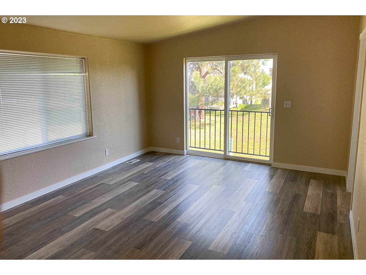 802 Engleside Ave Property Photo 15