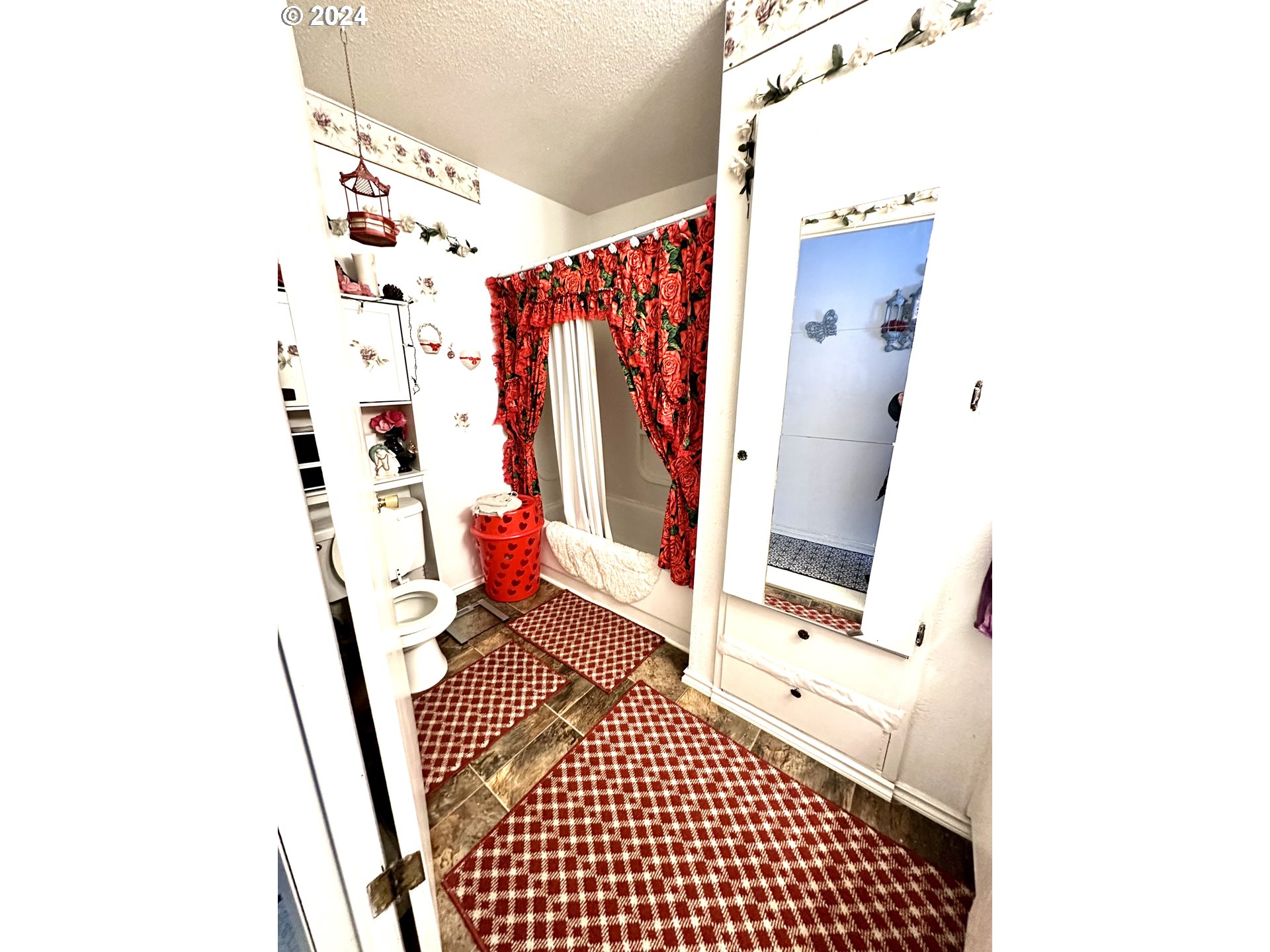 2765/2751 Myrtle St Property Photo 26
