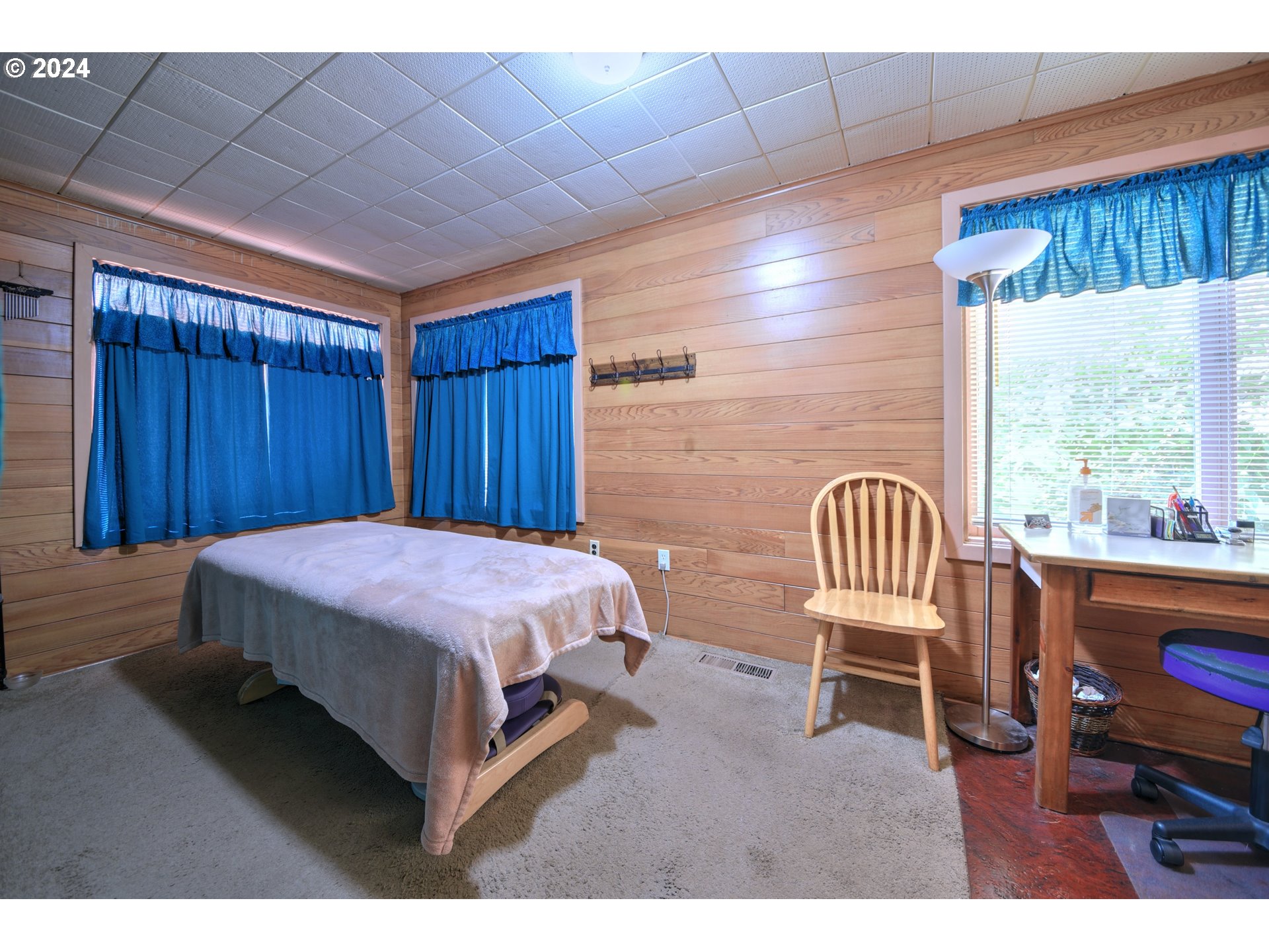 1034 Lawrence St Property Photo 19